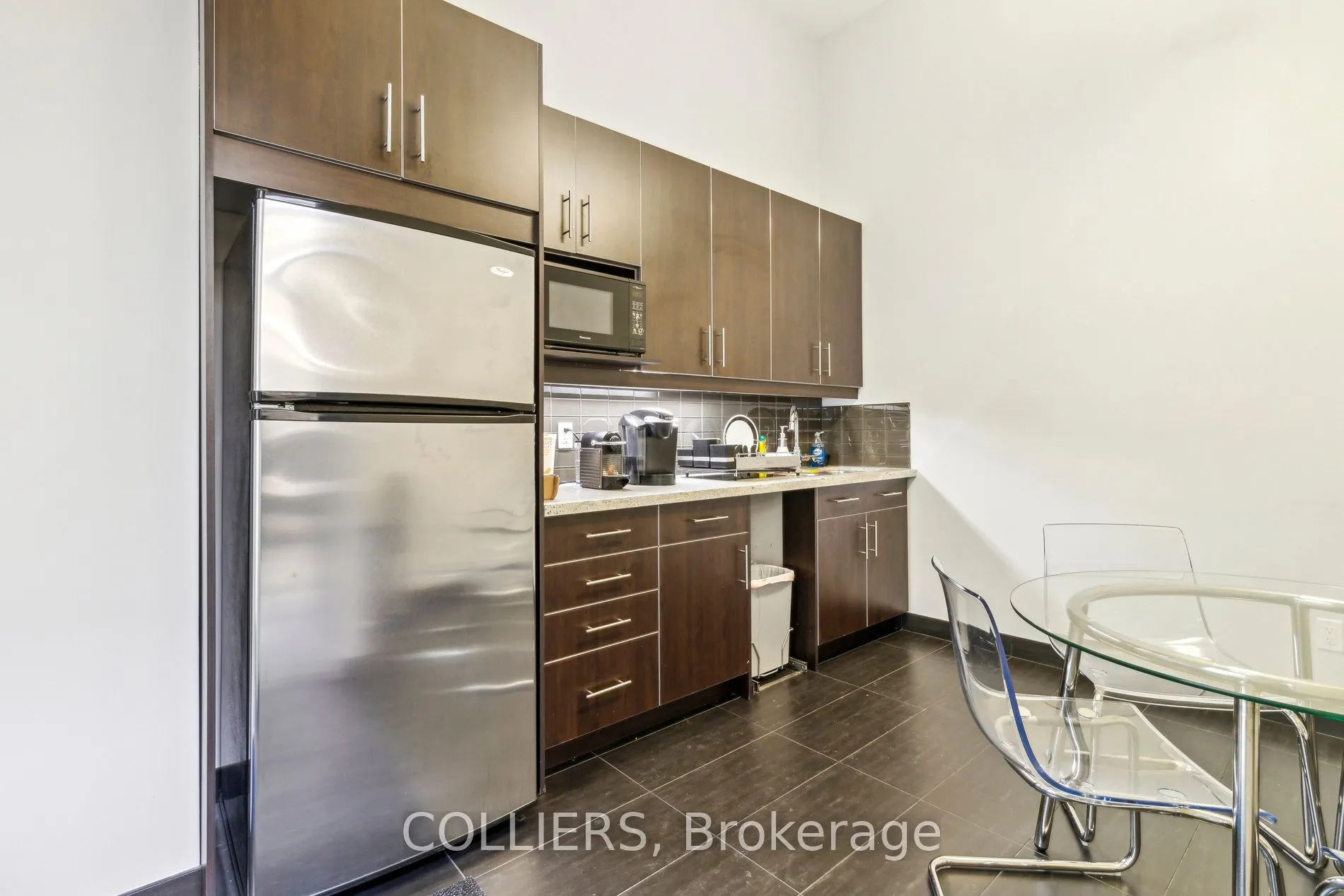229 Sheppard Avenue W