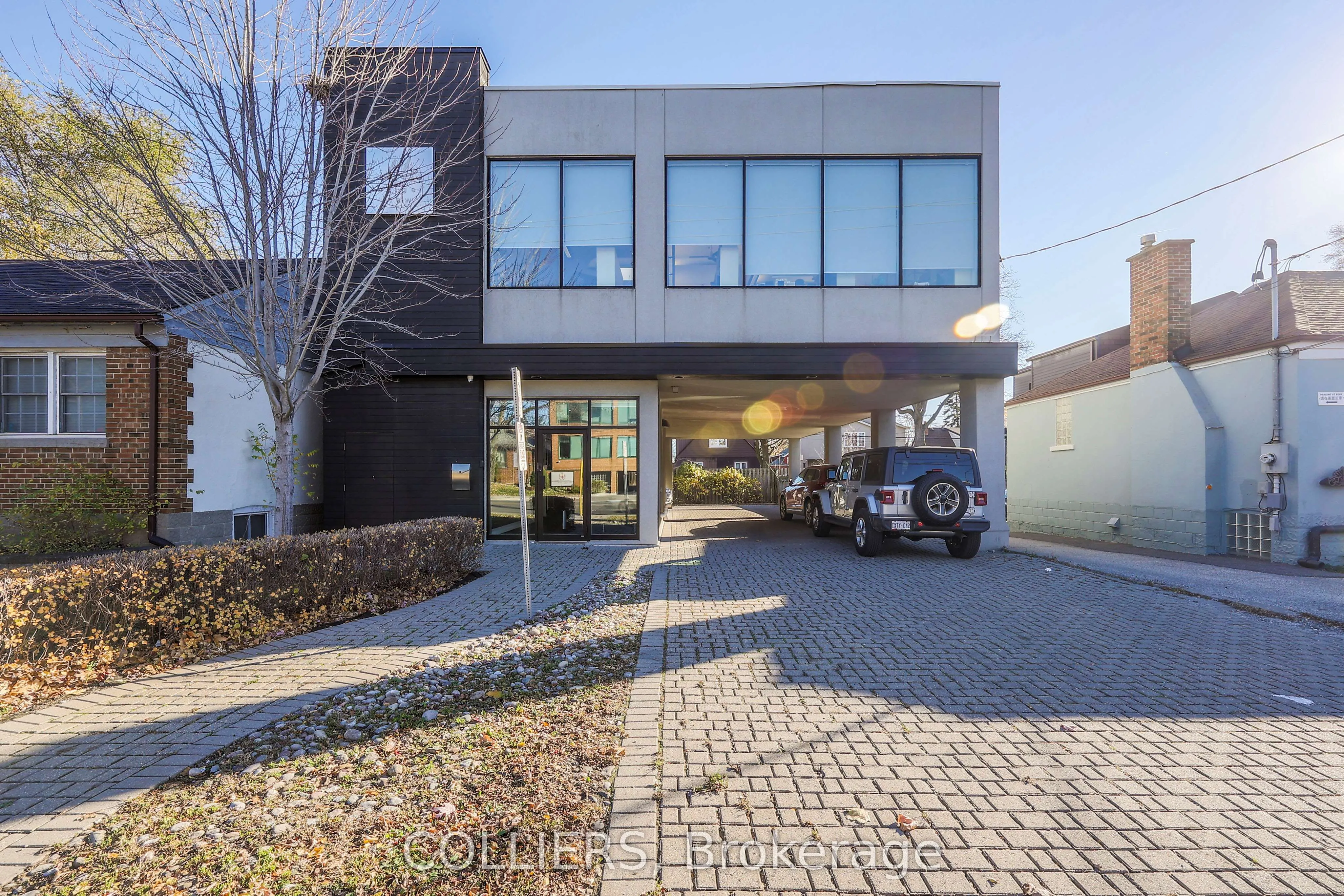 229 Sheppard Avenue W