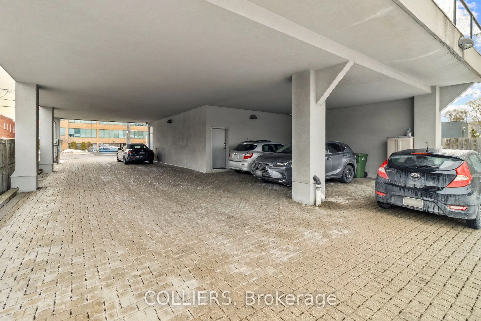 229 Sheppard Avenue W