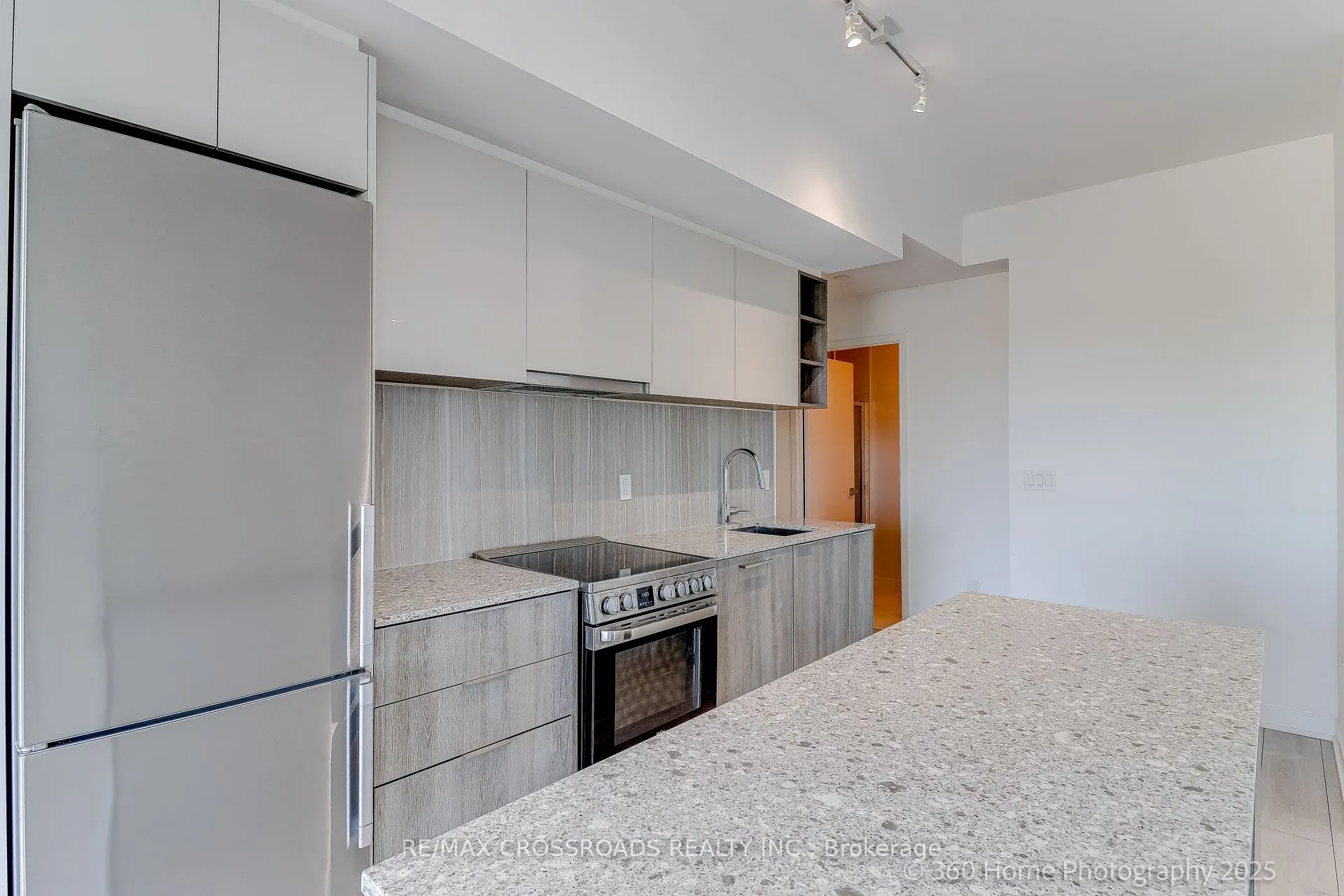 31 Tippett Road, #1306