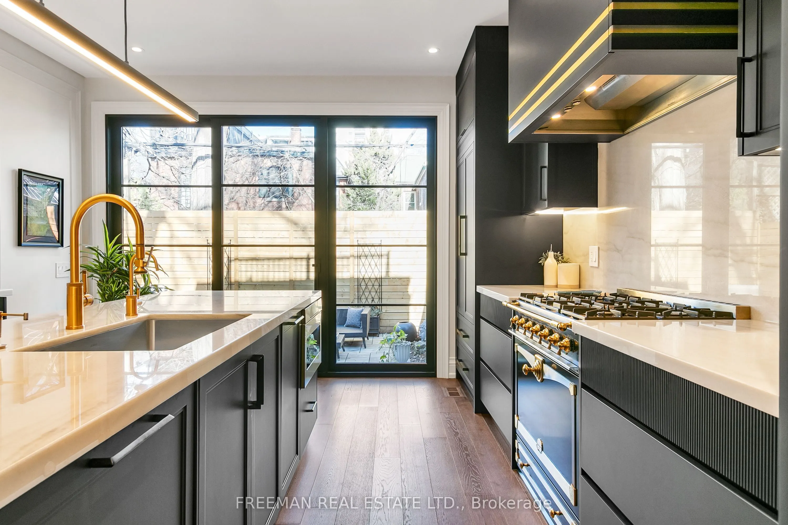34 Tranby Avenue