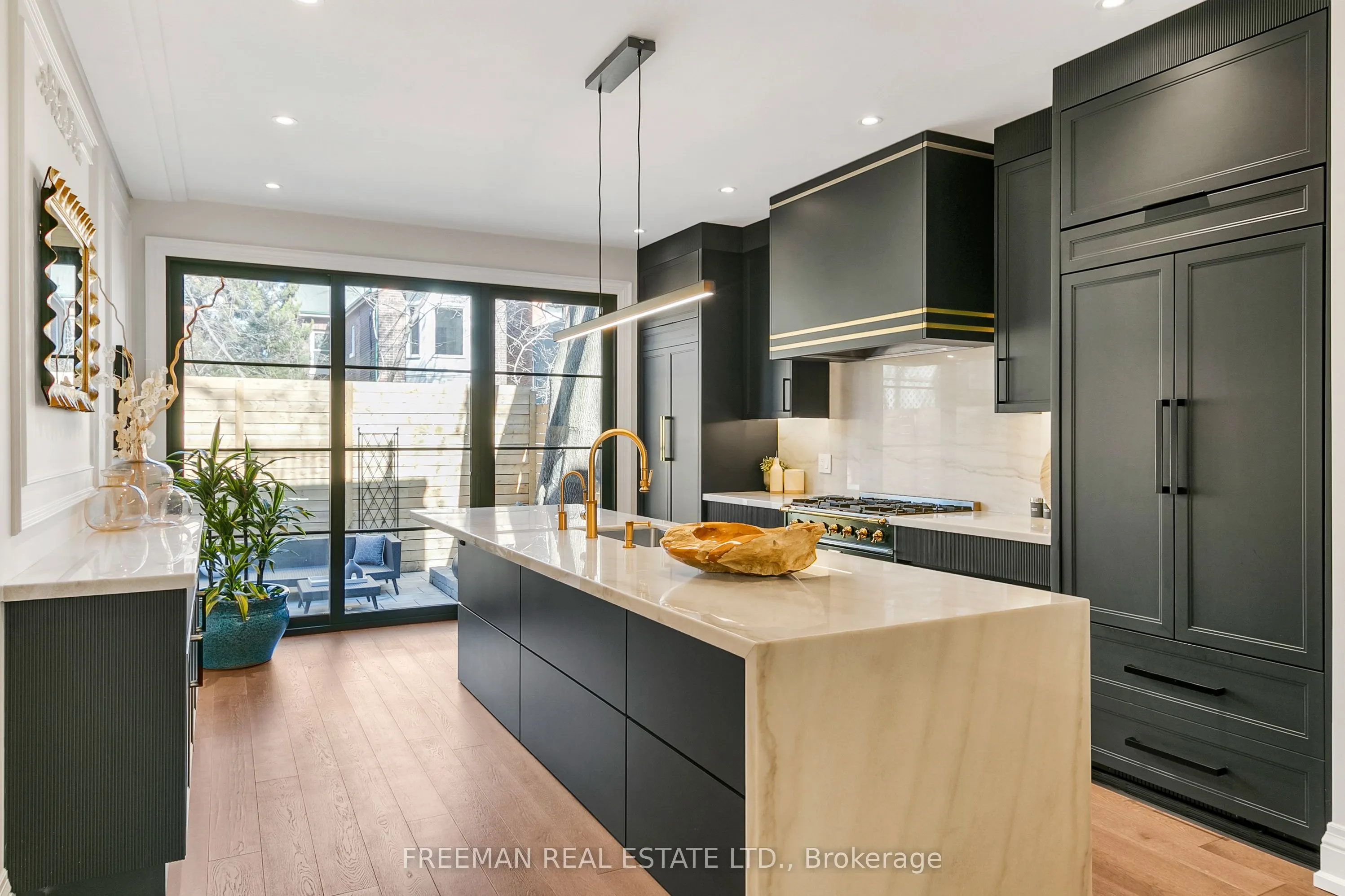 34 Tranby Avenue