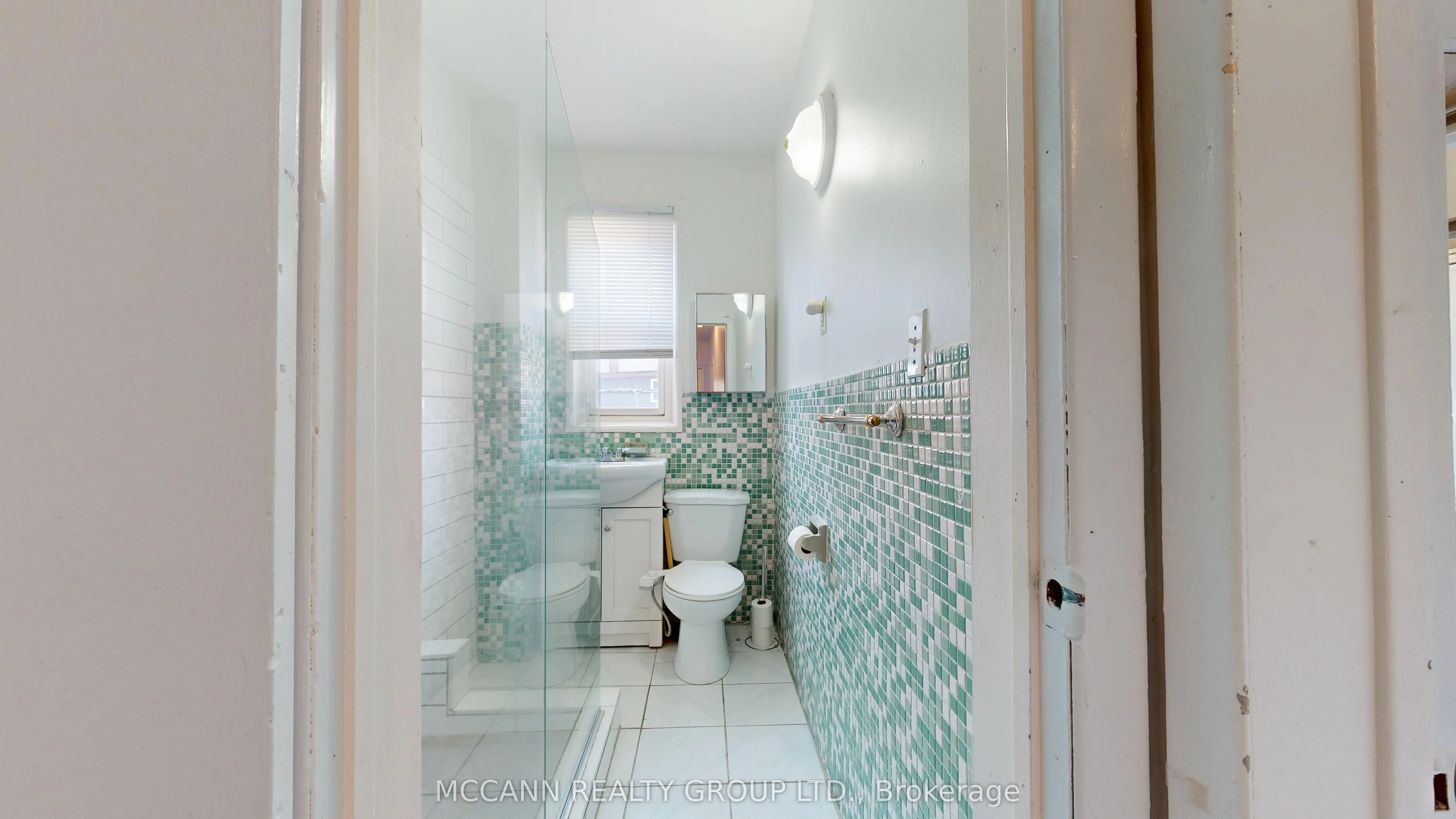 32 Macklem Avenue, #Upper