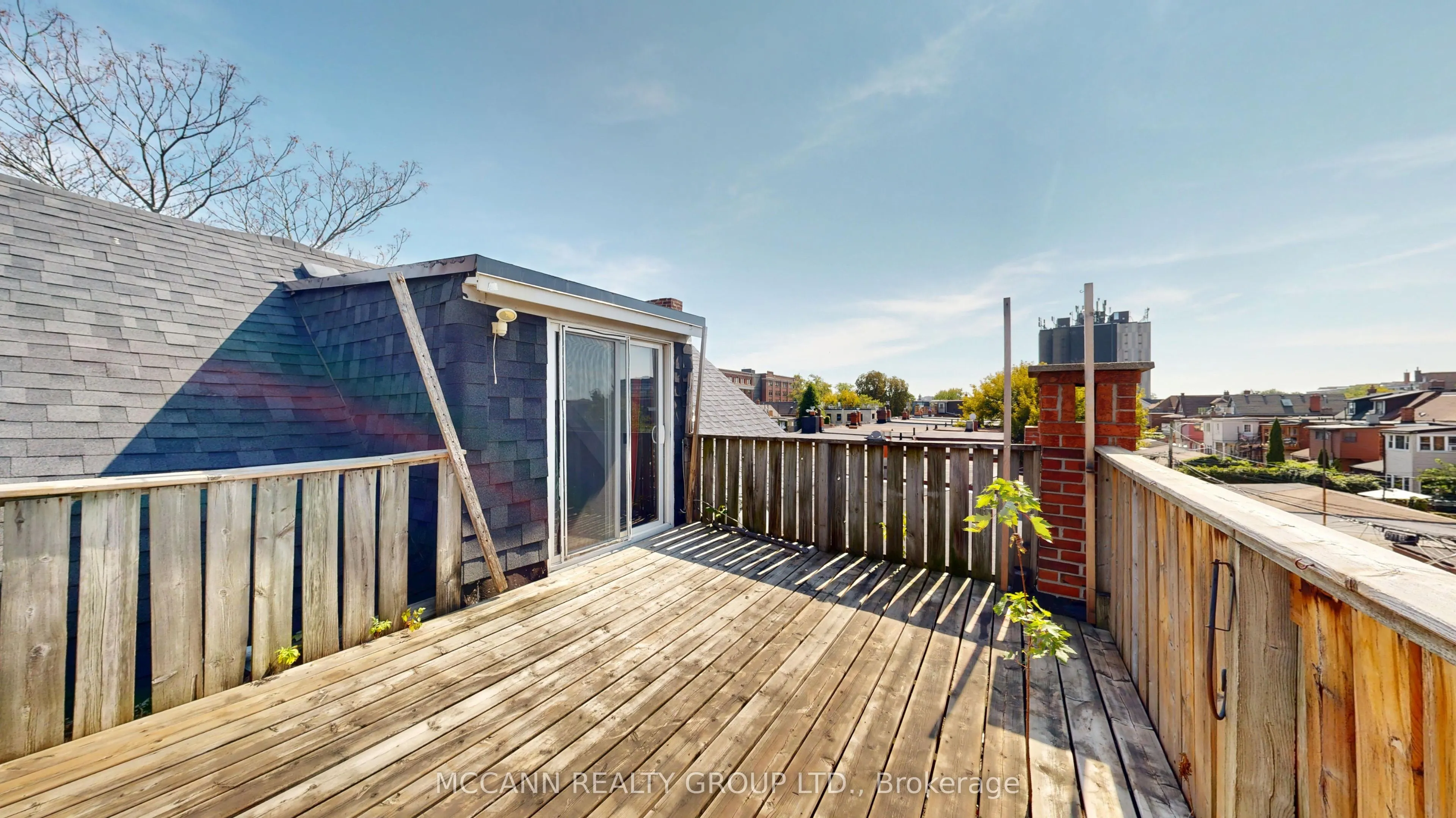 32 Macklem Avenue, #Upper