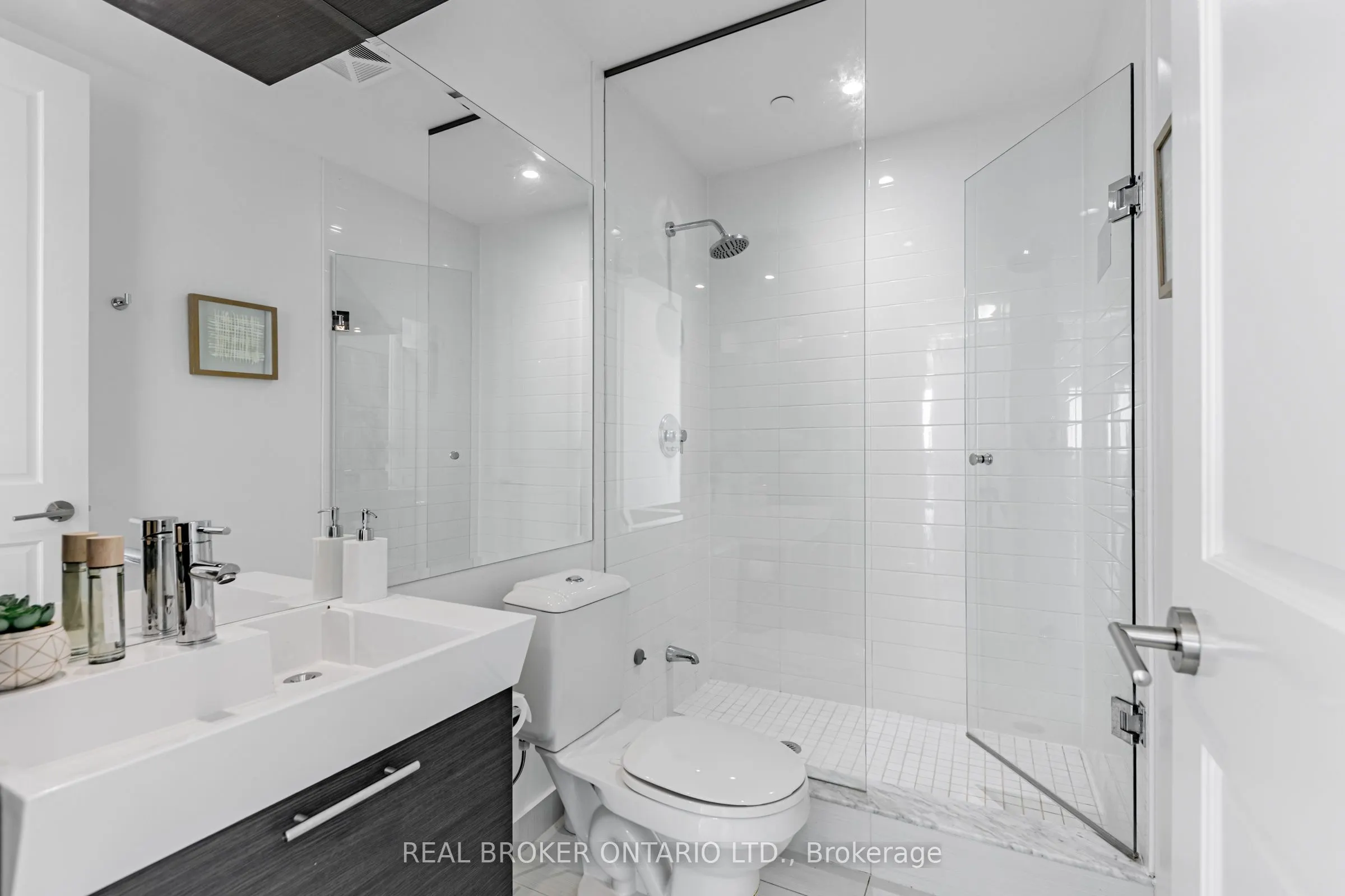 388 Yonge Street, #7510