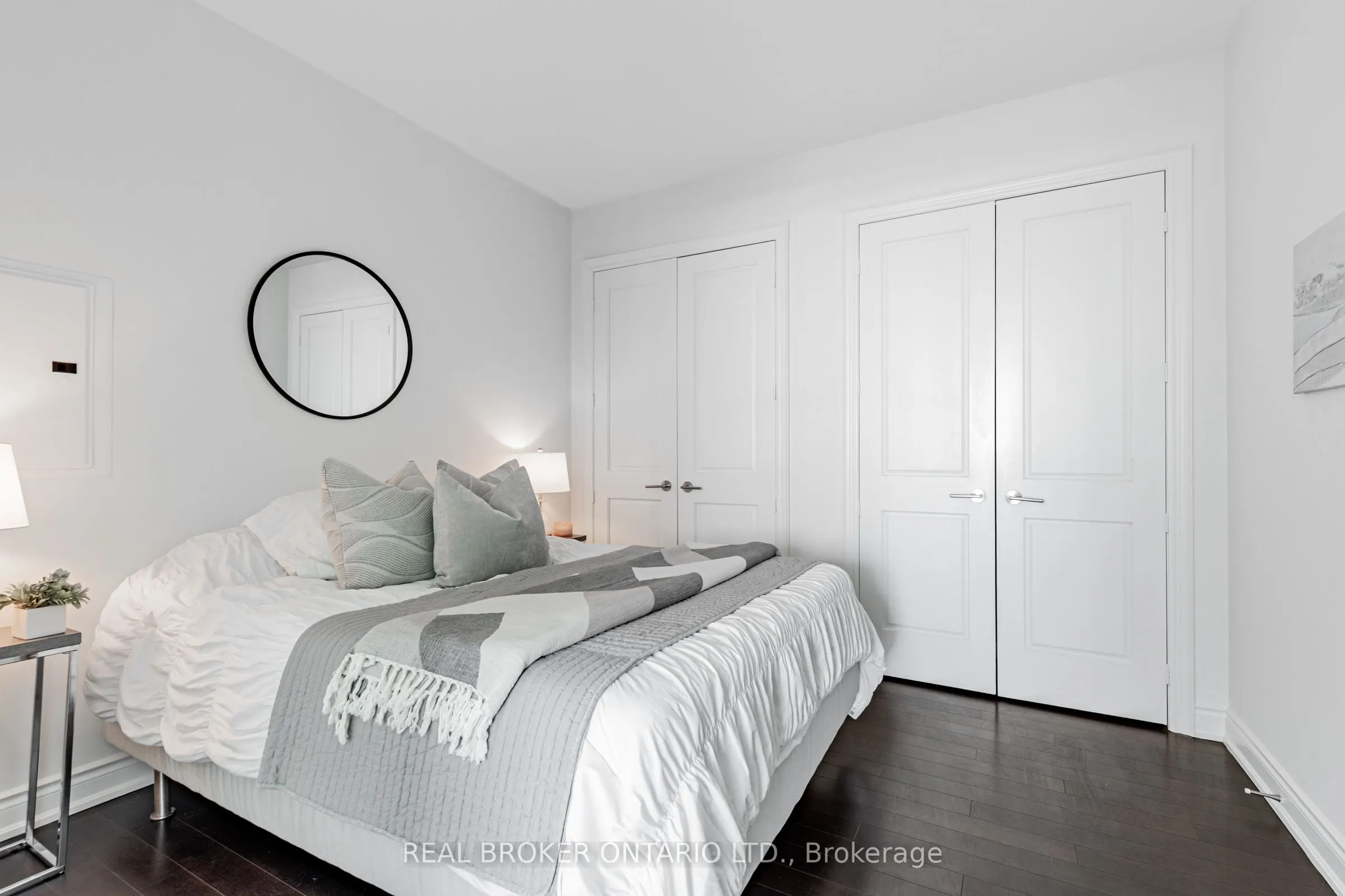 388 Yonge Street, #7510