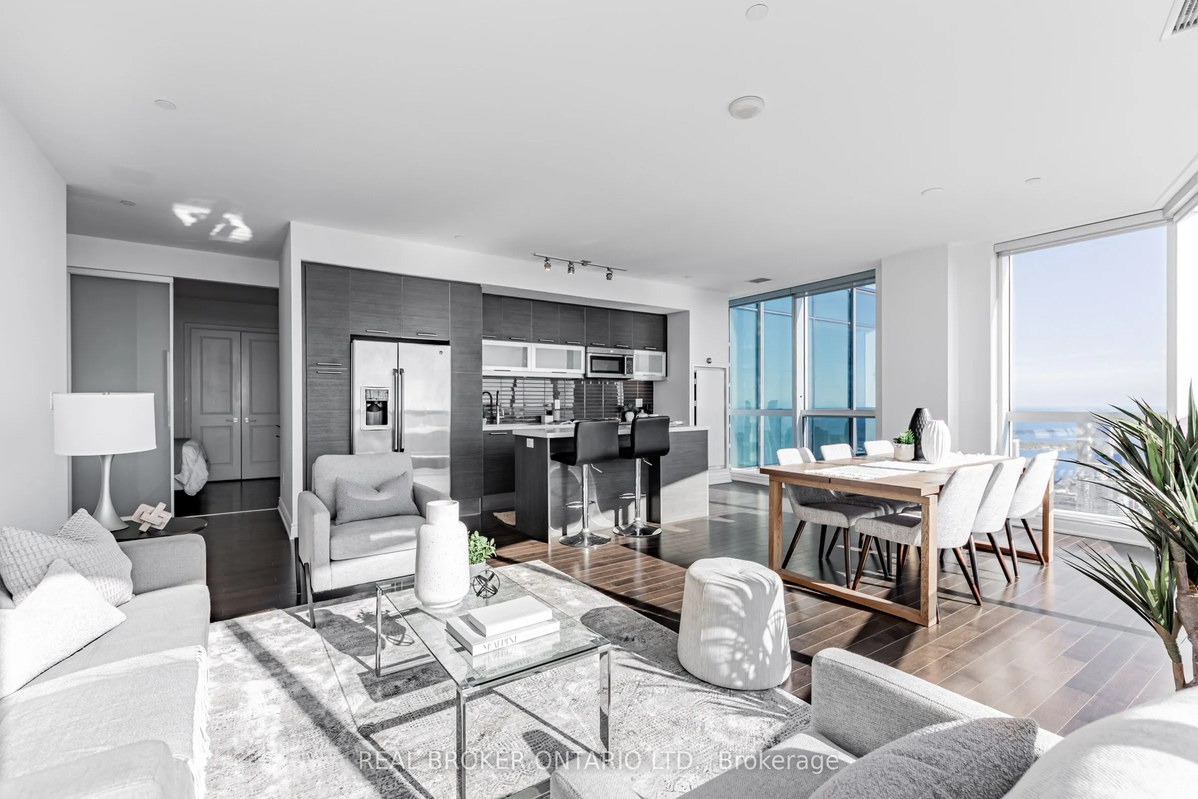 388 Yonge Street, #7510