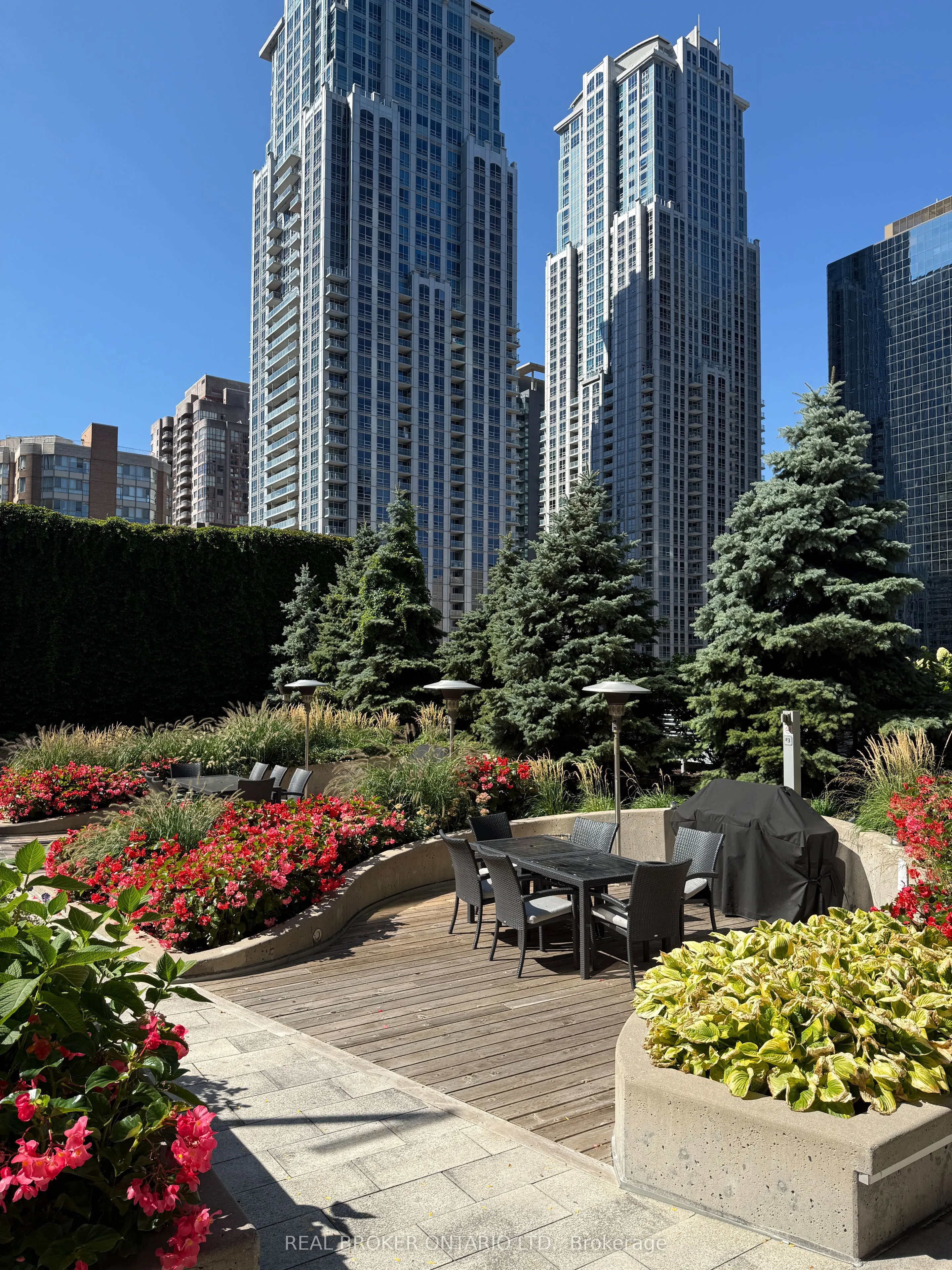 388 Yonge Street, #7510