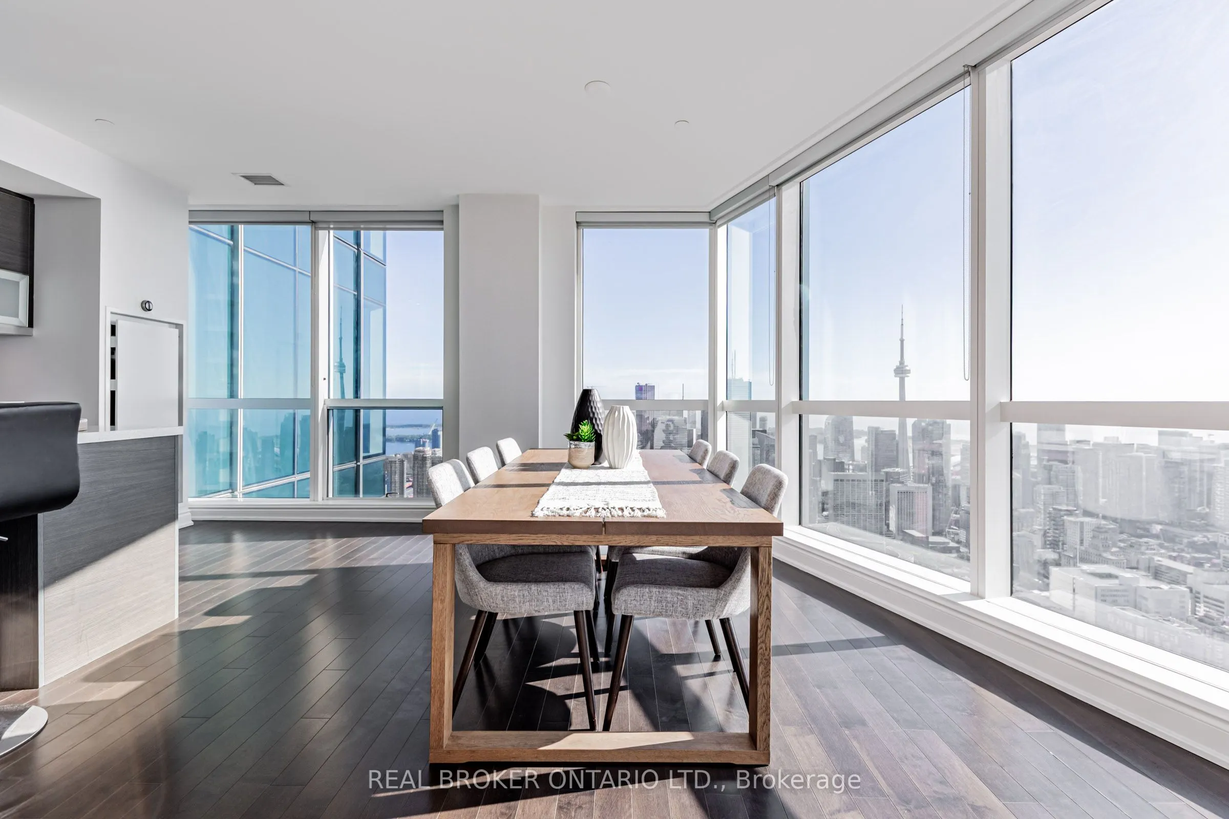 388 Yonge Street, #7510