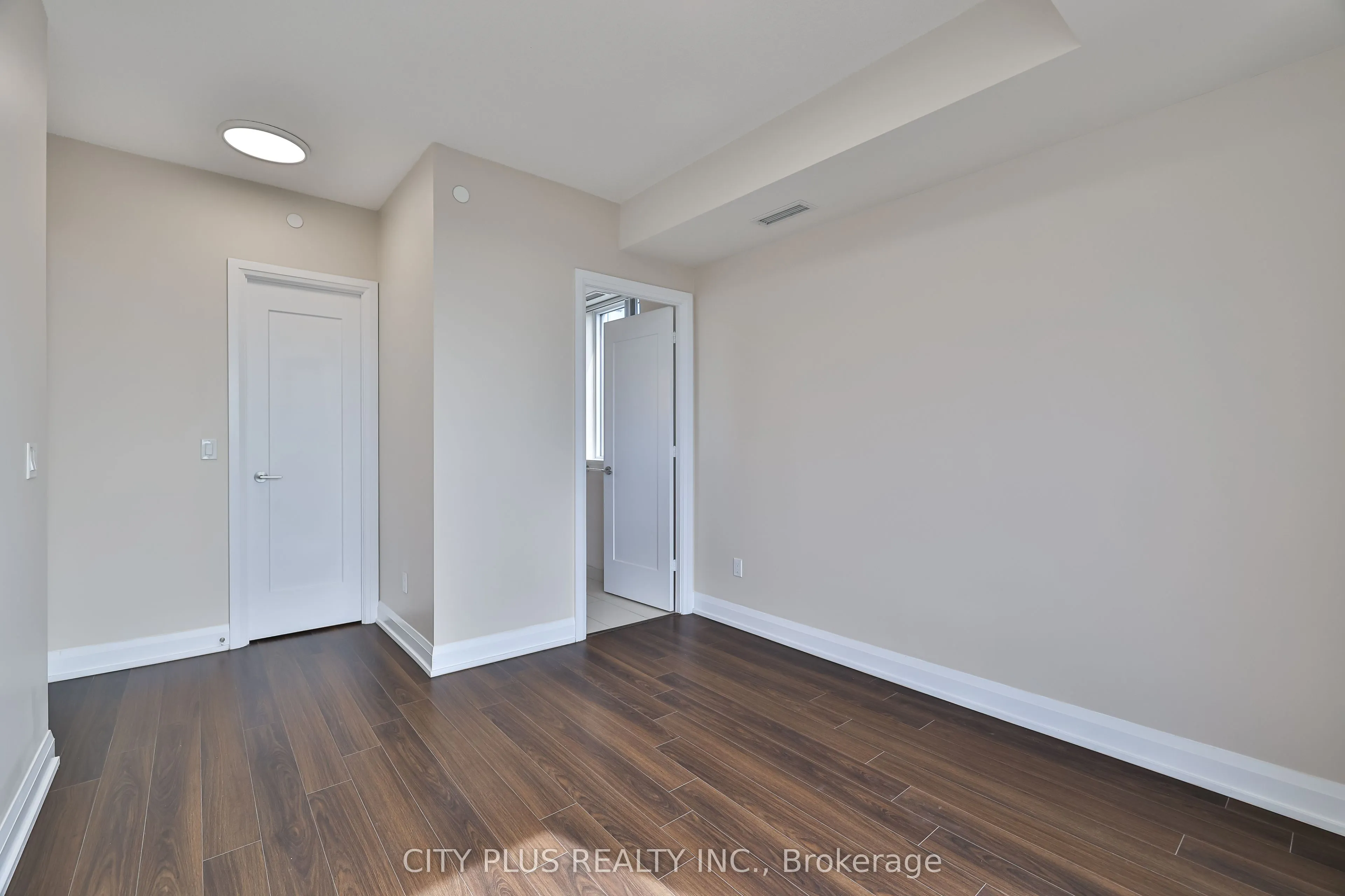 18 Graydon Hall Drive, #2311
