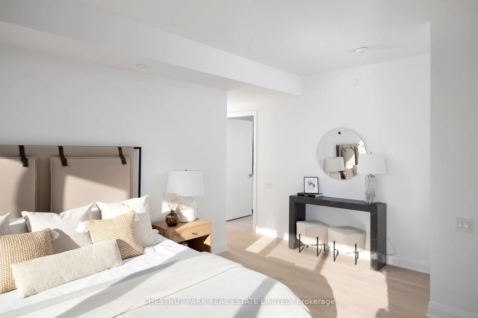 33 Frederick Todd Way, #1702