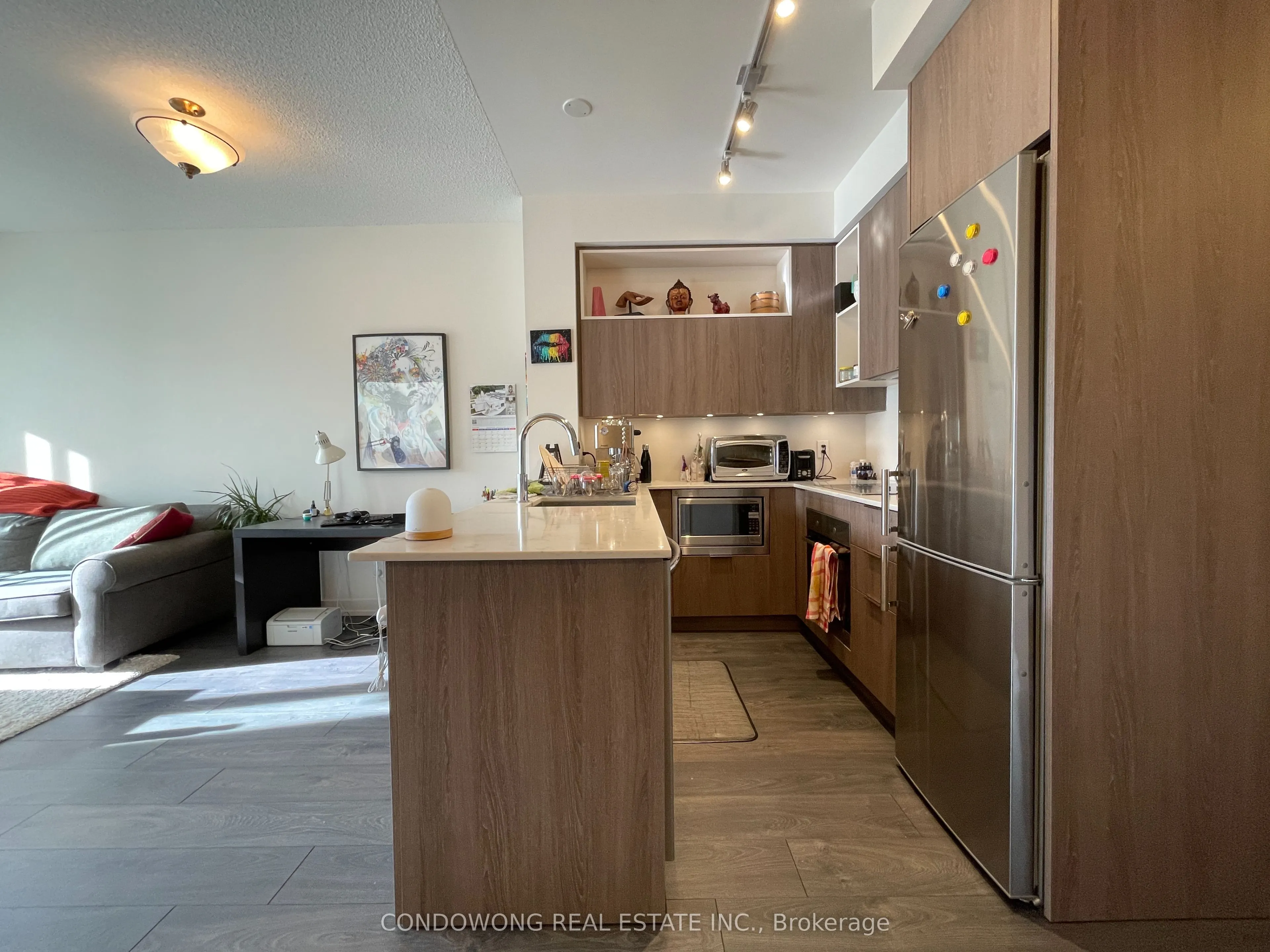 200 Sackville Street, #405