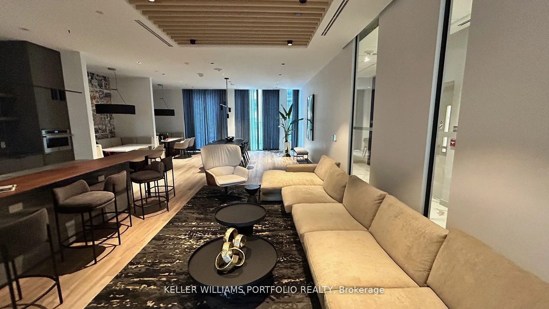 82 Dalhousie Street, #4212