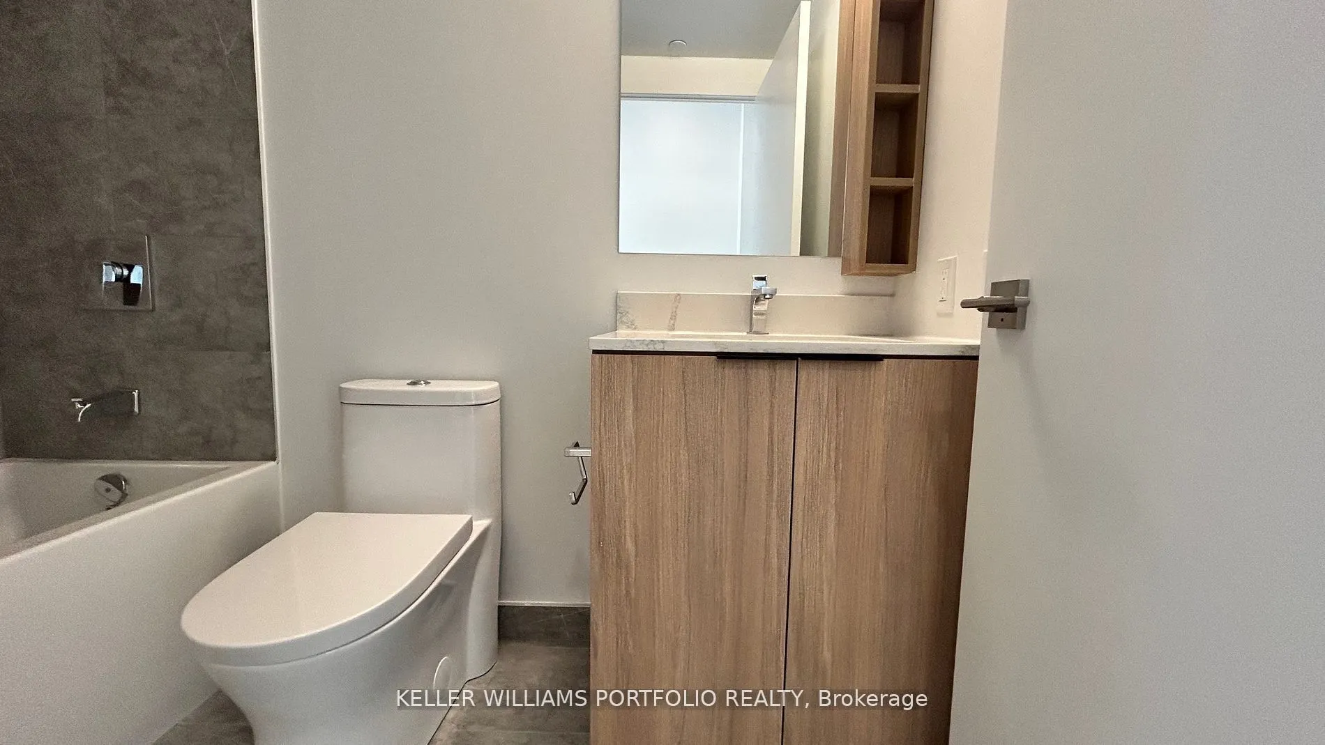 82 Dalhousie Street, #4212
