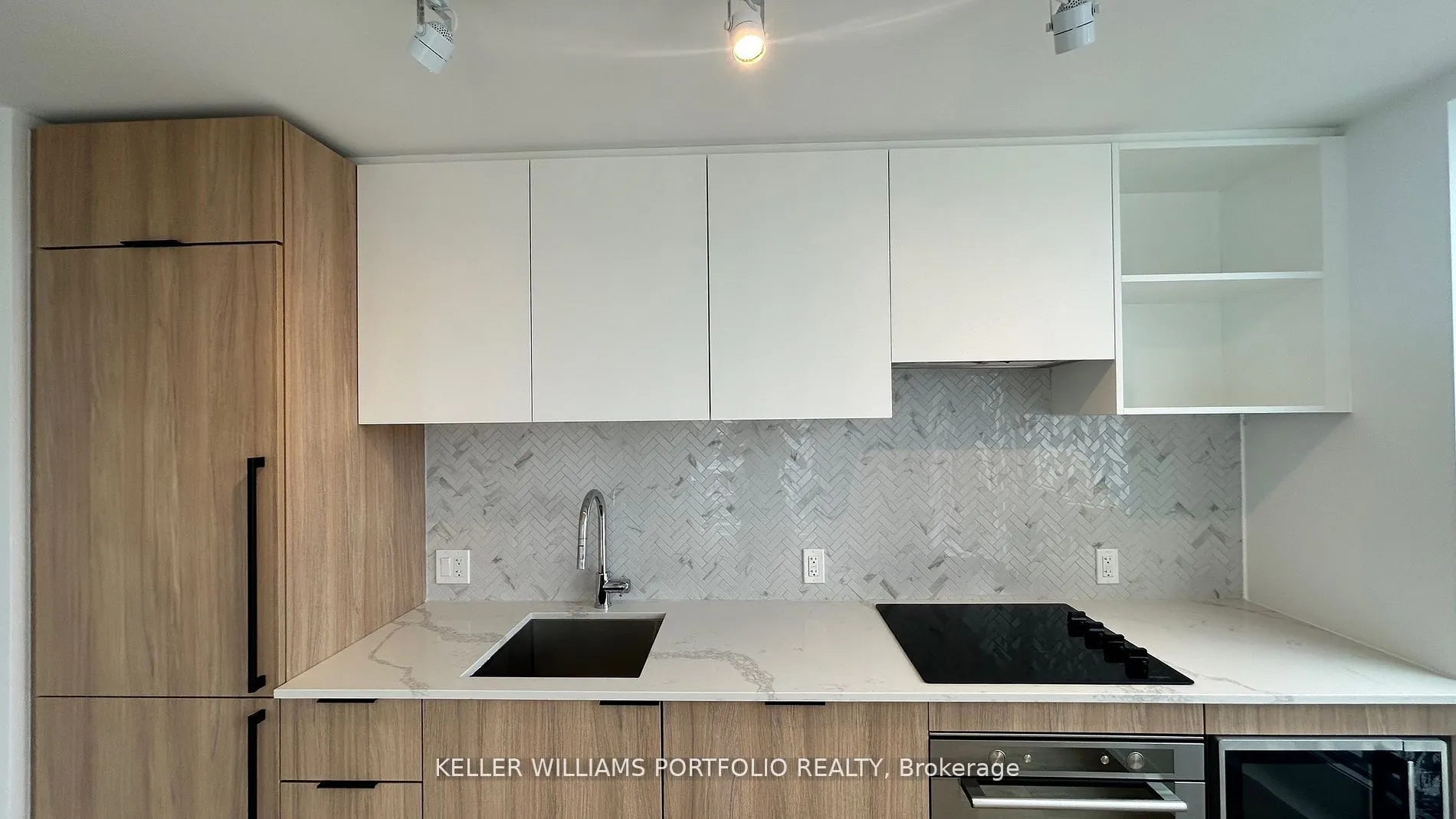 82 Dalhousie Street, #4212