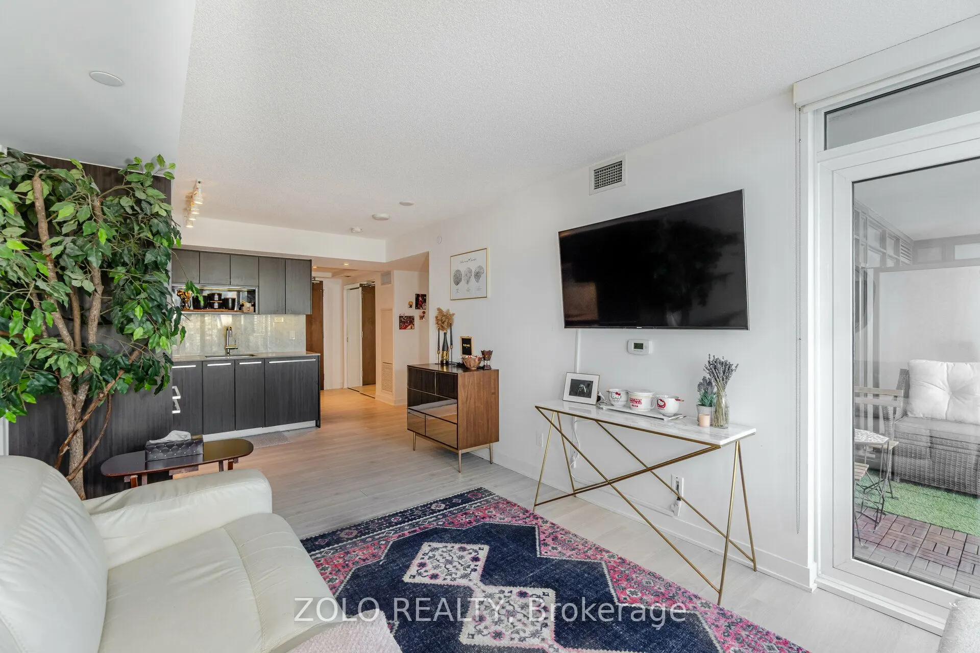 70 Queens Wharf Road, #2111
