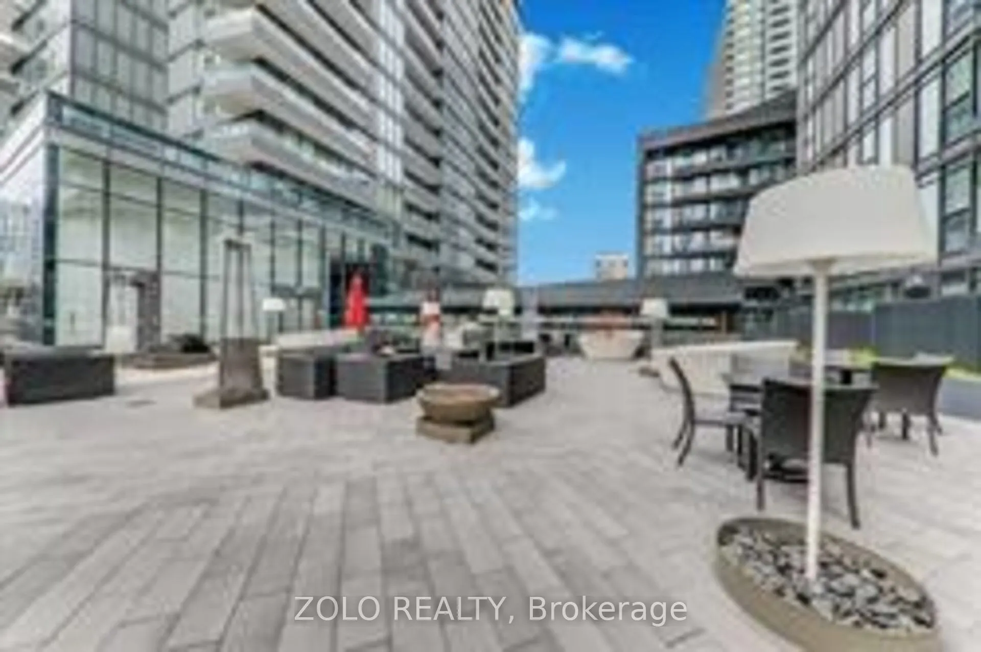 70 Queens Wharf Road, #2111