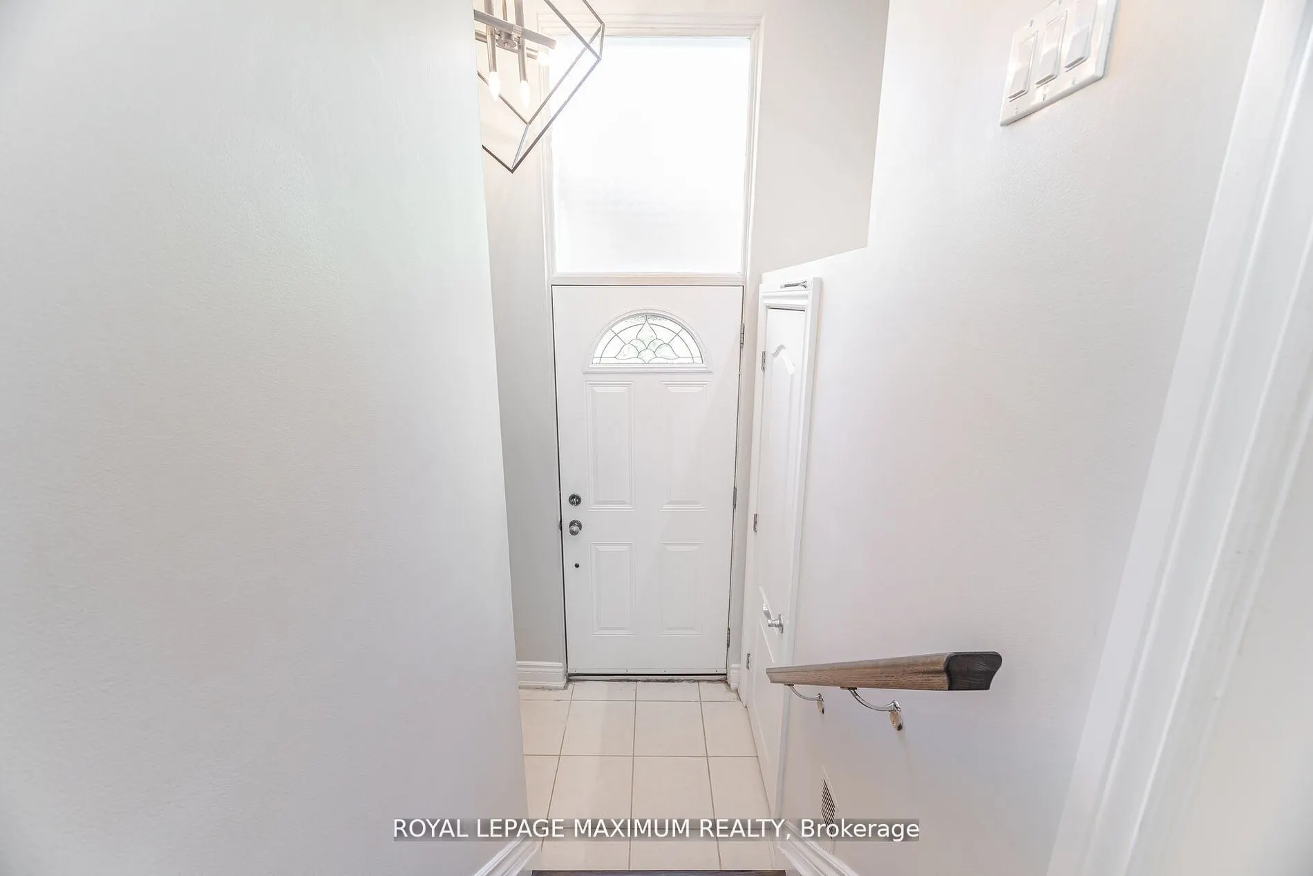 90 George Henry Boulevard, #17