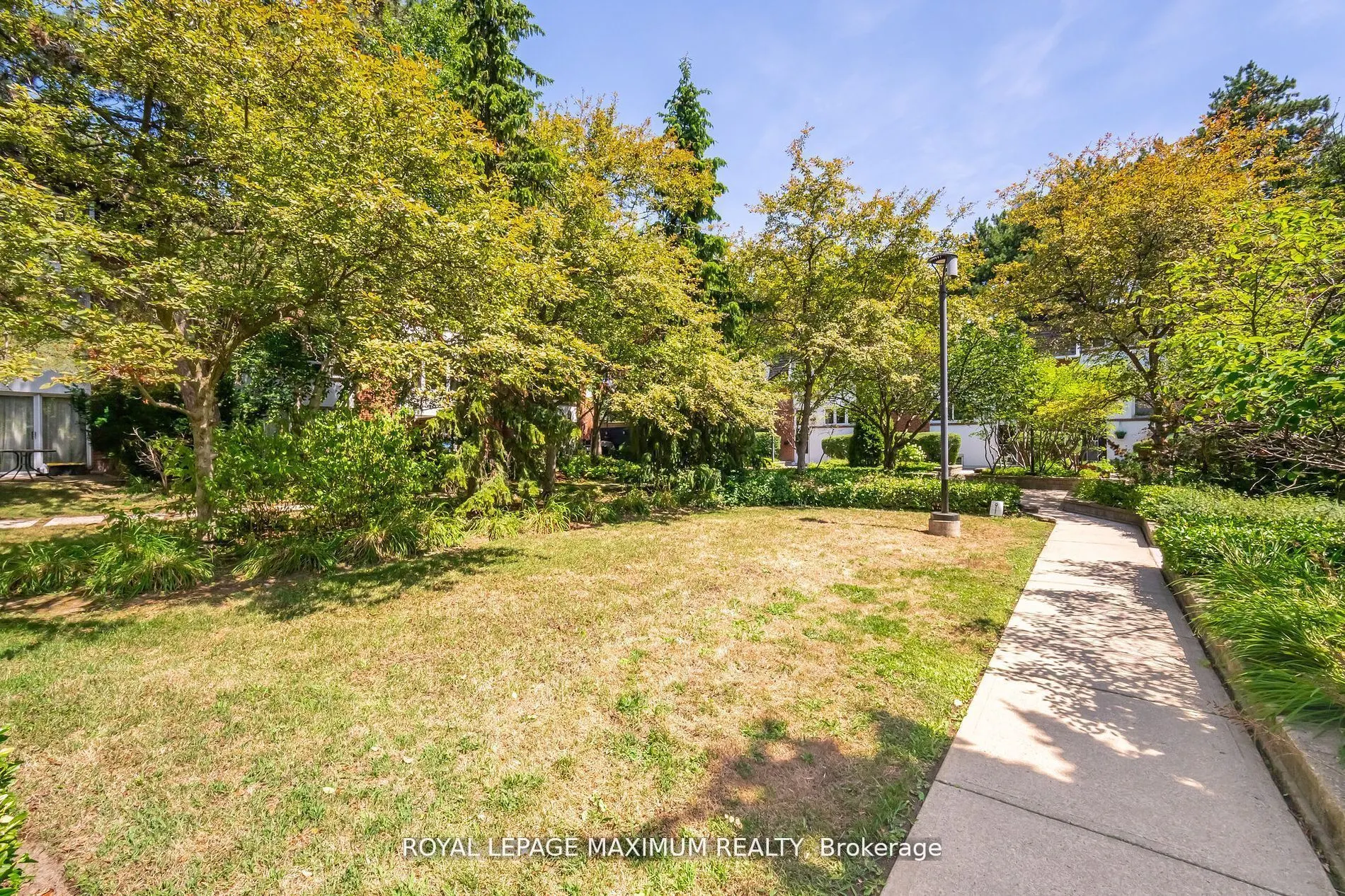90 George Henry Boulevard, #17