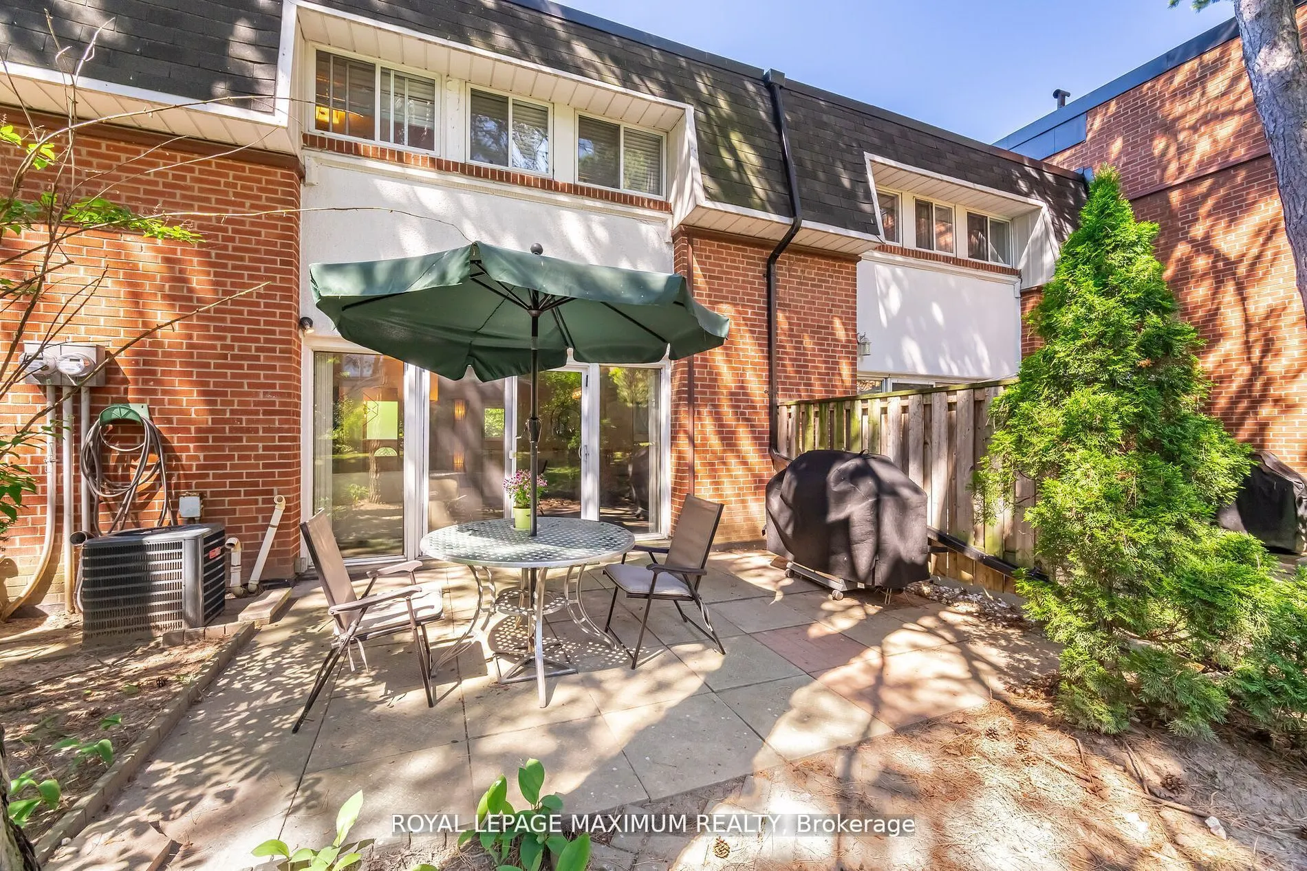 90 George Henry Boulevard, #17