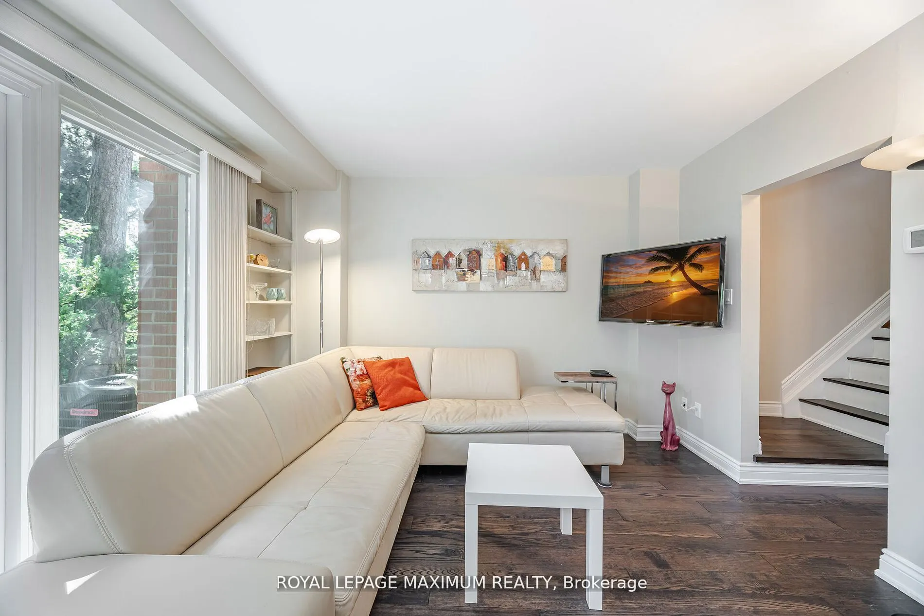 90 George Henry Boulevard, #17