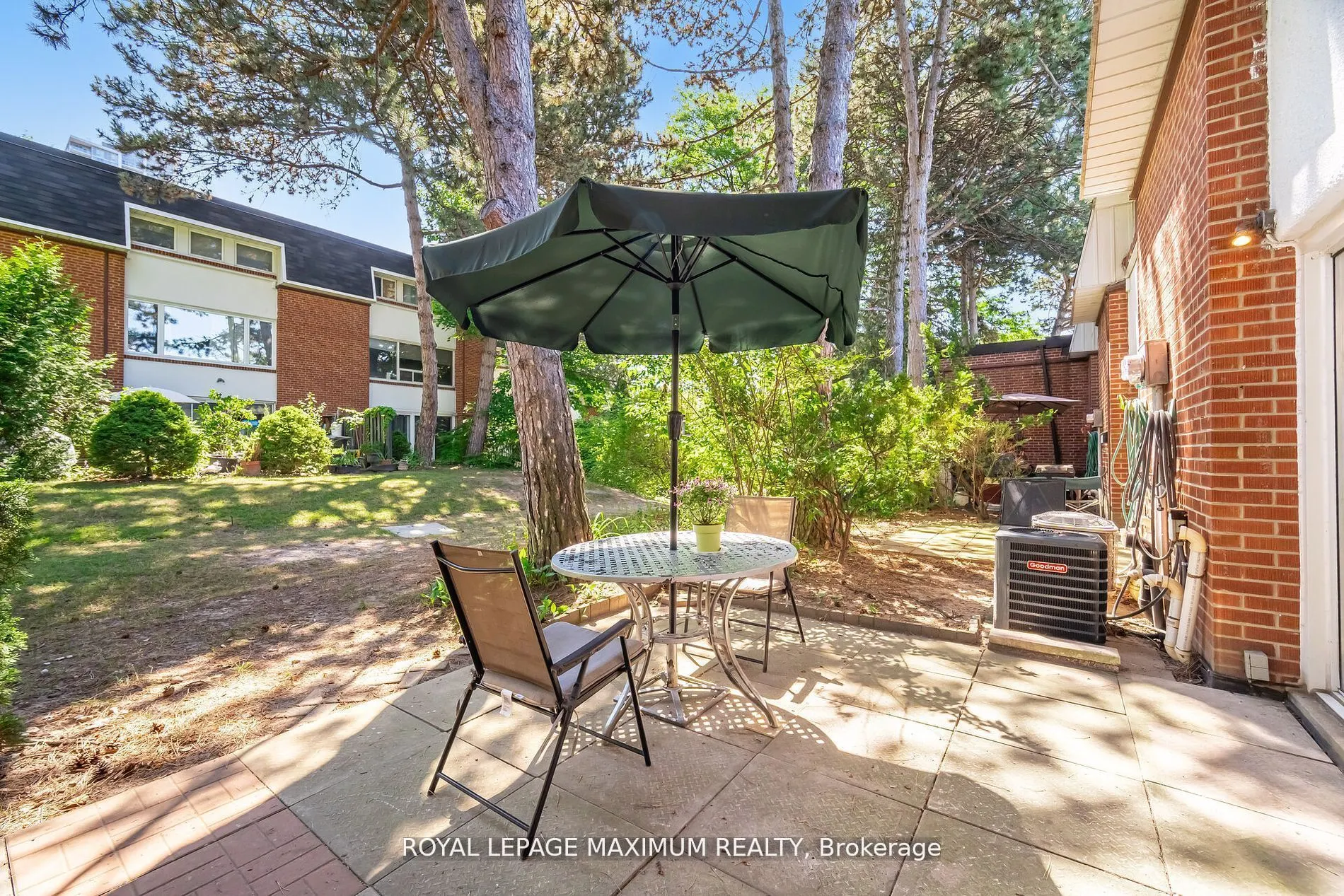 90 George Henry Boulevard, #17