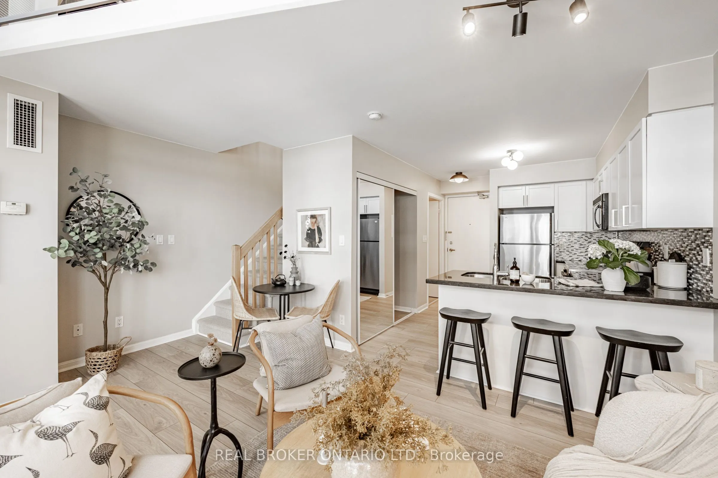 1029 King Street W, #612