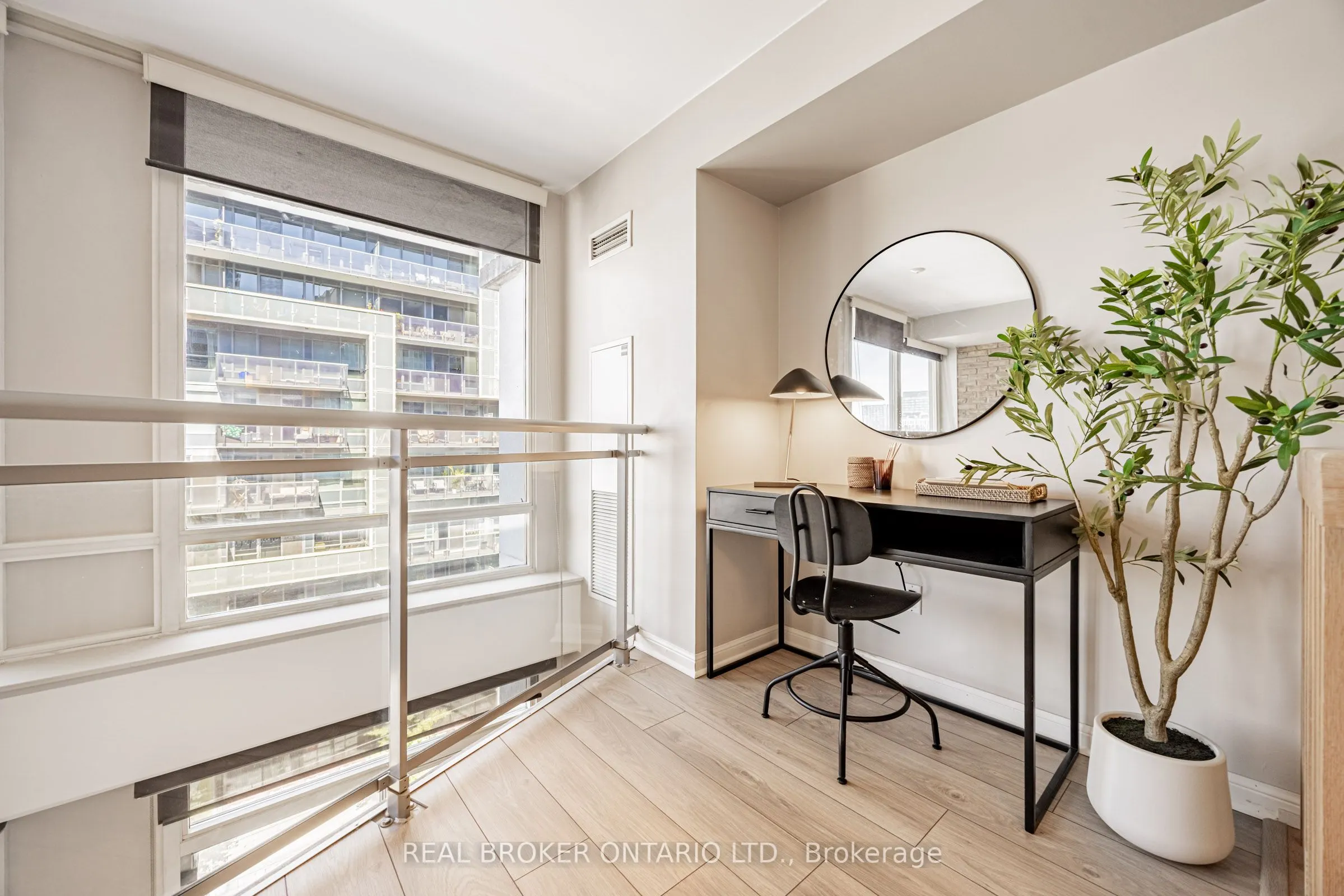 1029 King Street W, #612