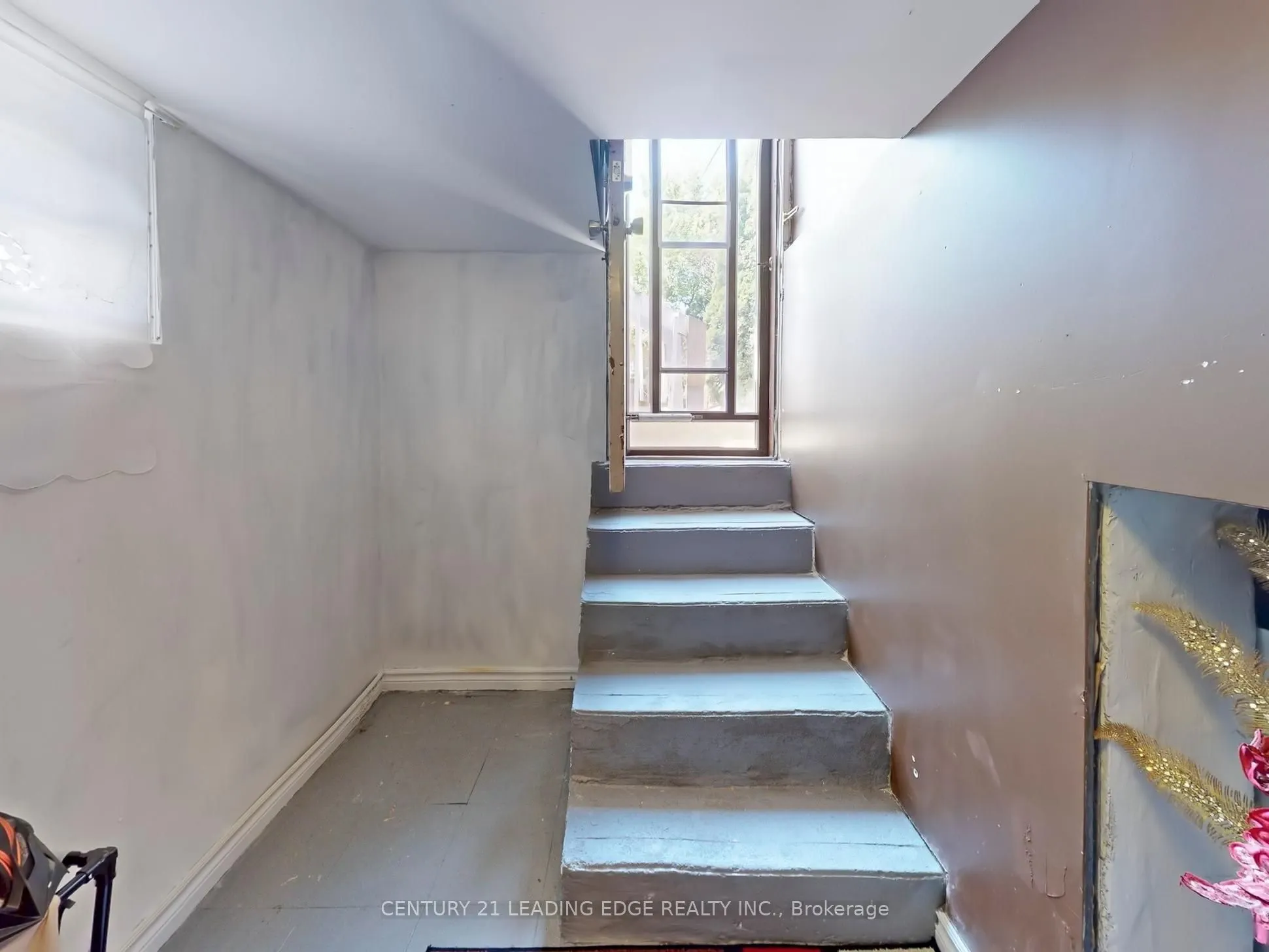 286 Glenholme Avenue