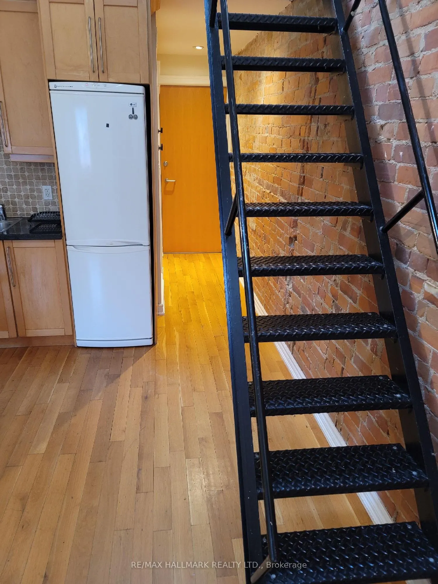 8 St. Joseph Street, #2B