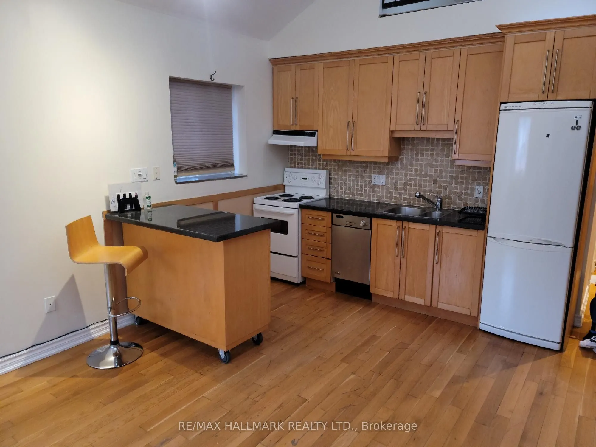 8 St. Joseph Street, #2B