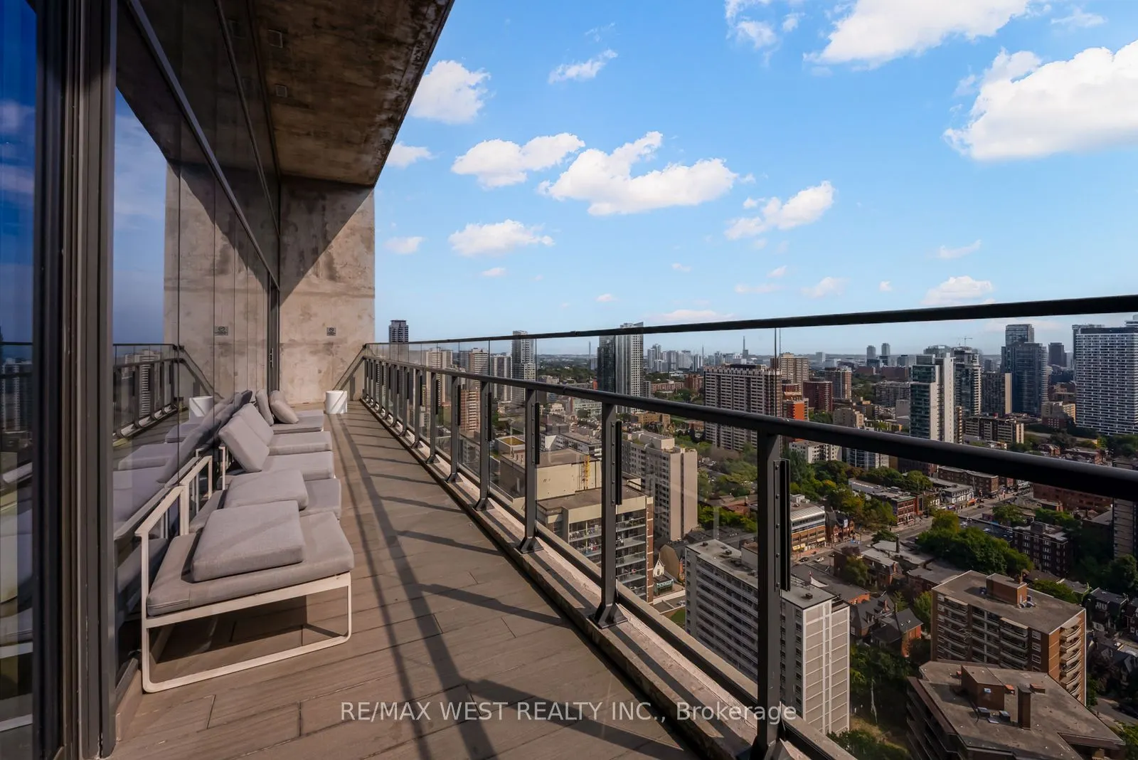 45 Charles Street E, #3011