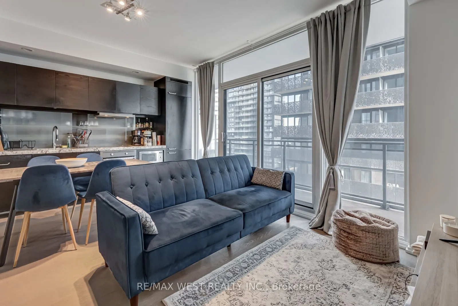 45 Charles Street E, #3011