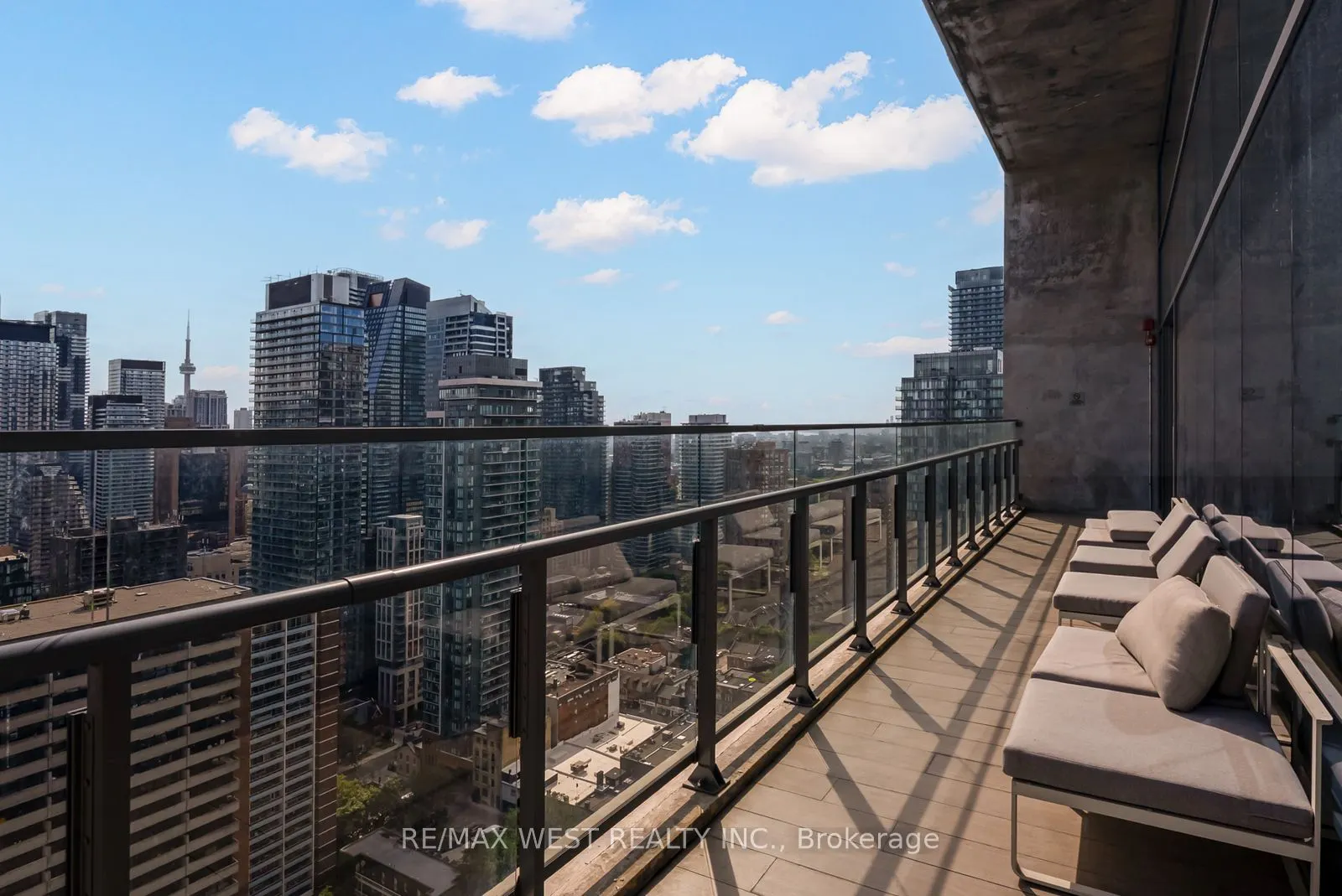 45 Charles Street E, #3011