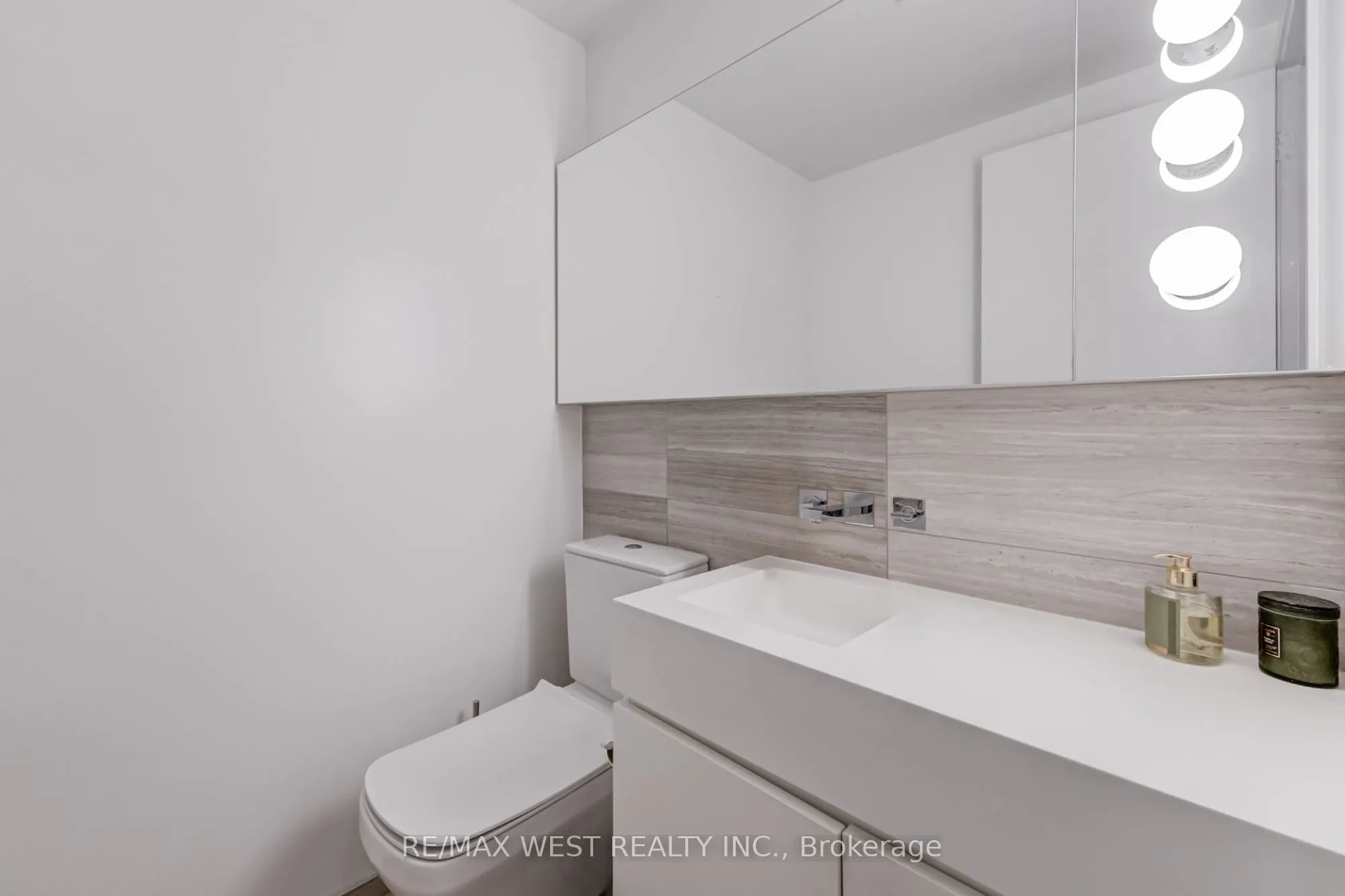 45 Charles Street E, #3011