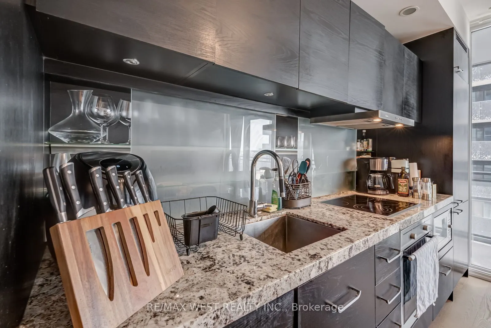 45 Charles Street E, #3011