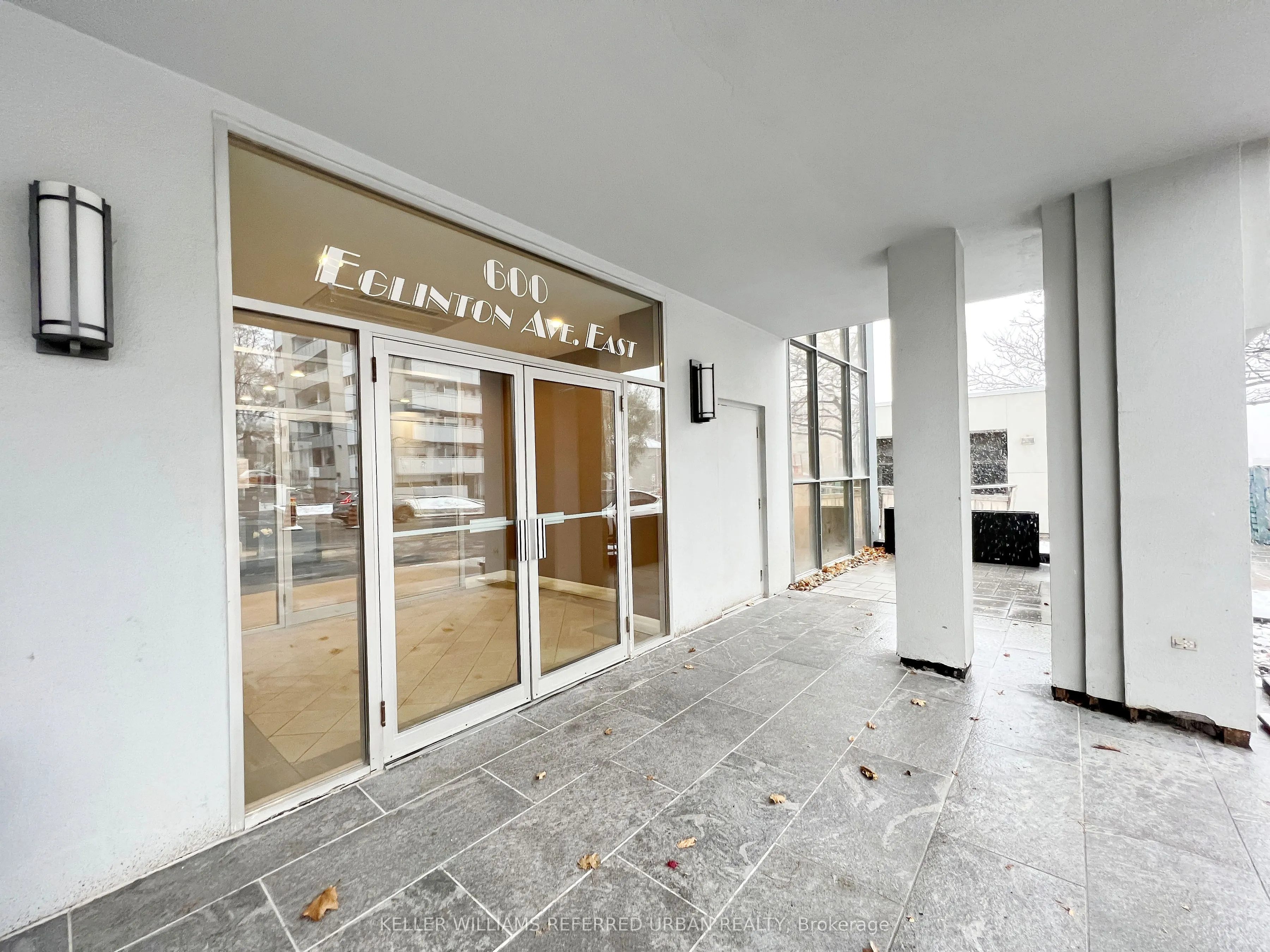 600 Eglinton Avenue E, #406