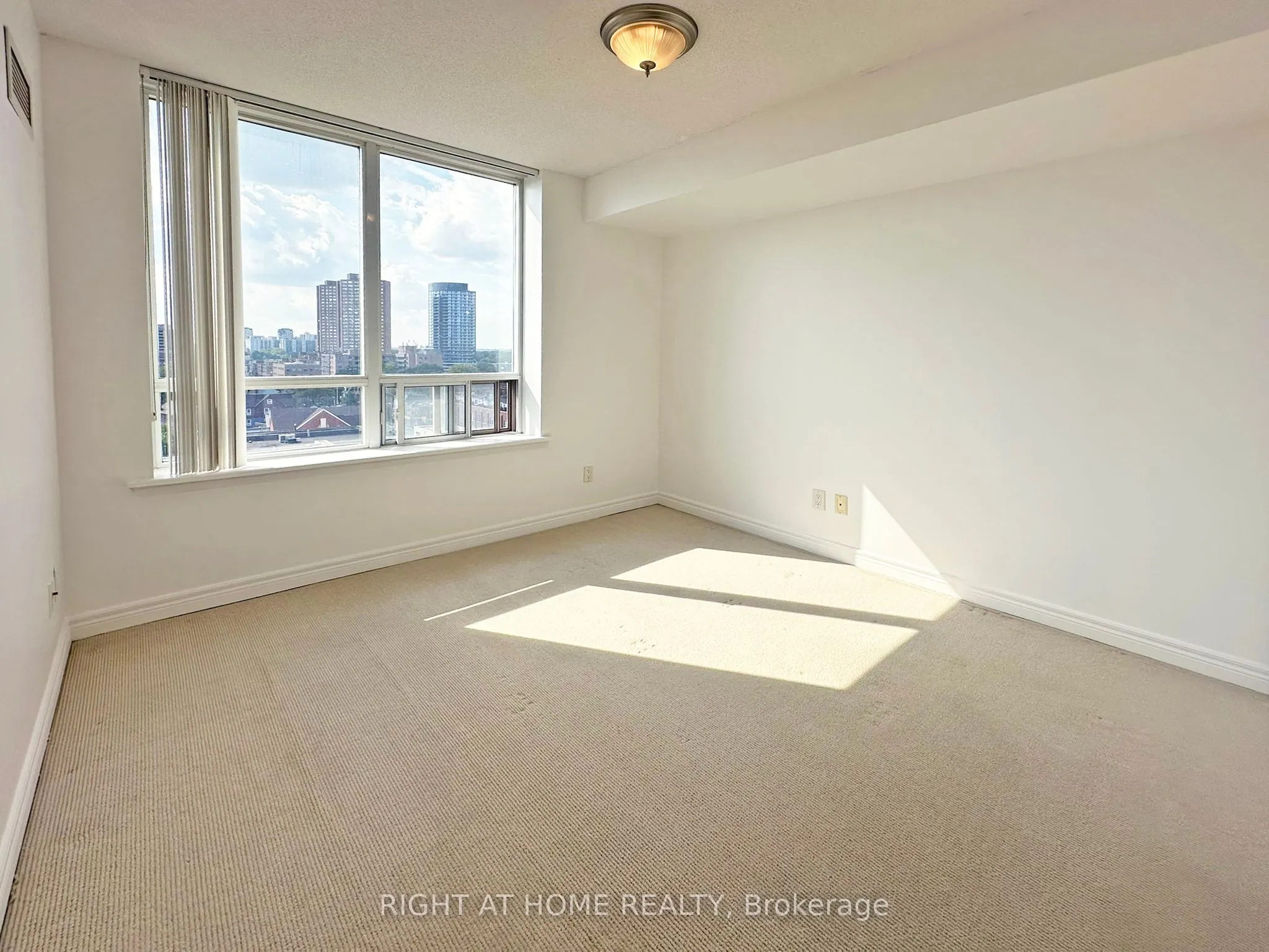 1369 Bloor Street W, #1008