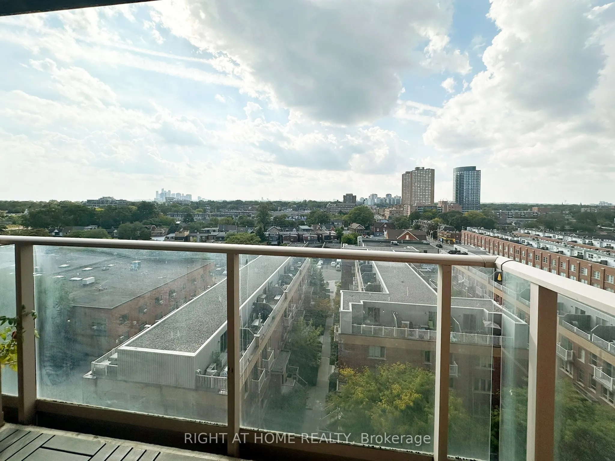 1369 Bloor Street W, #1008