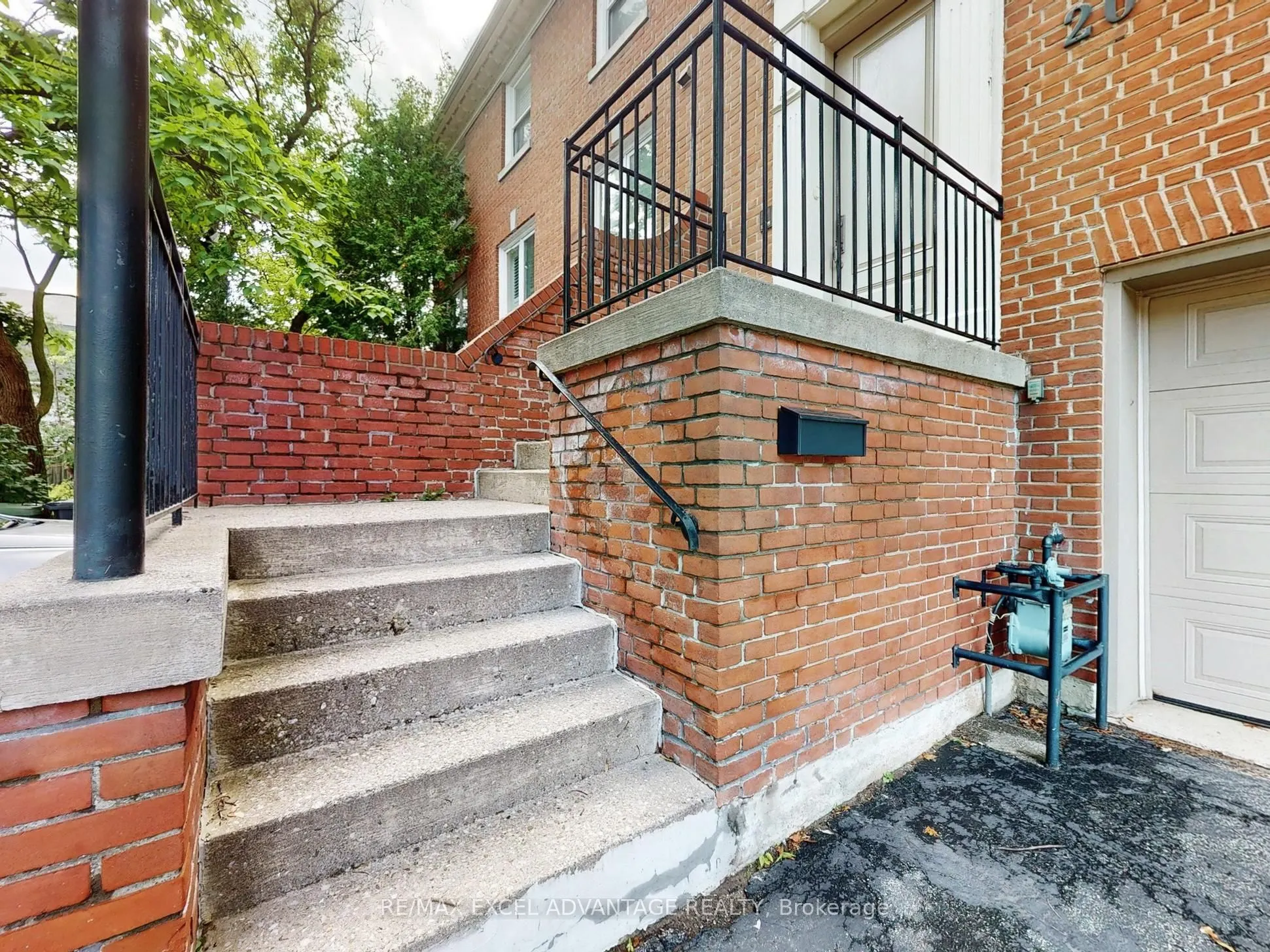 20 Mallingham Court