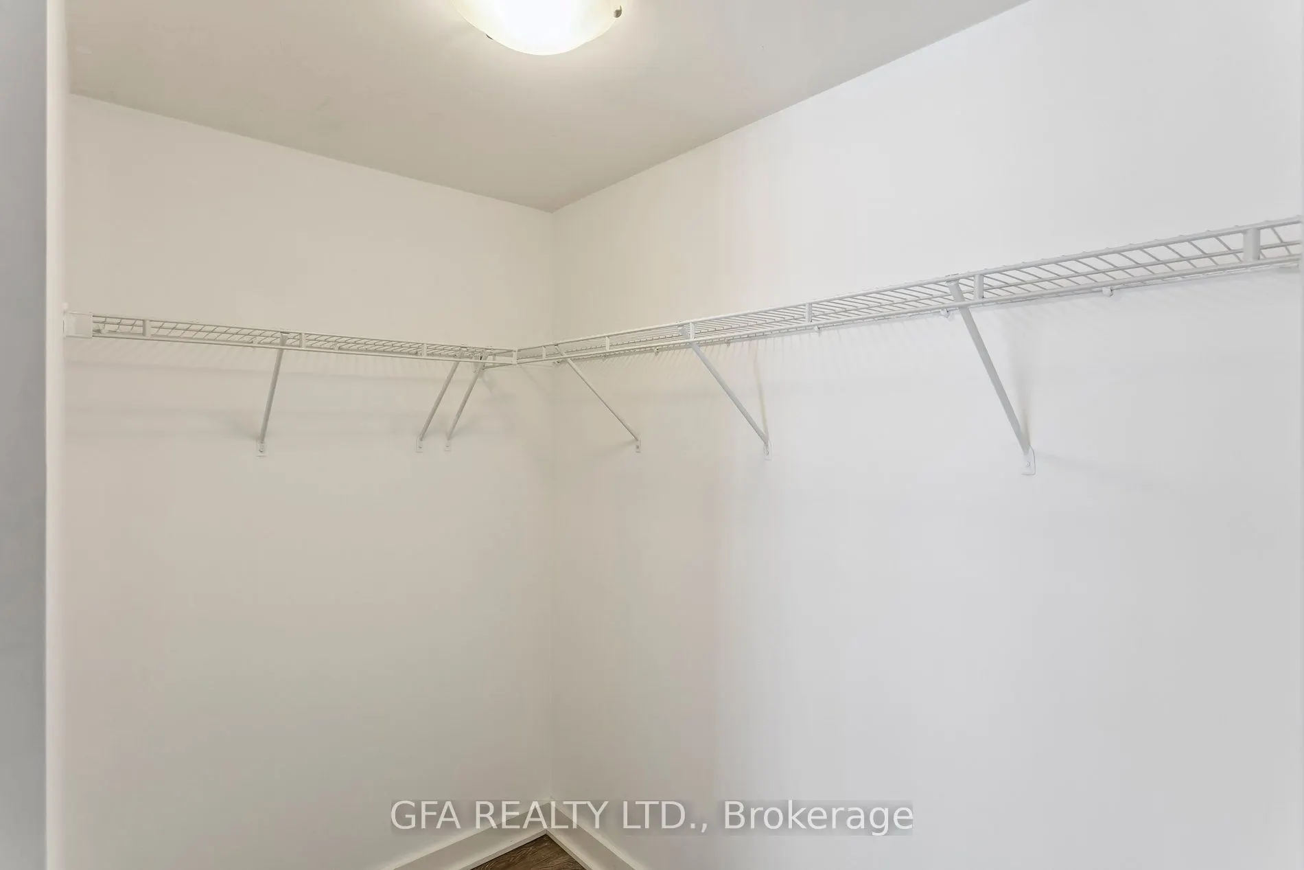 5 Hanna Avenue, #438