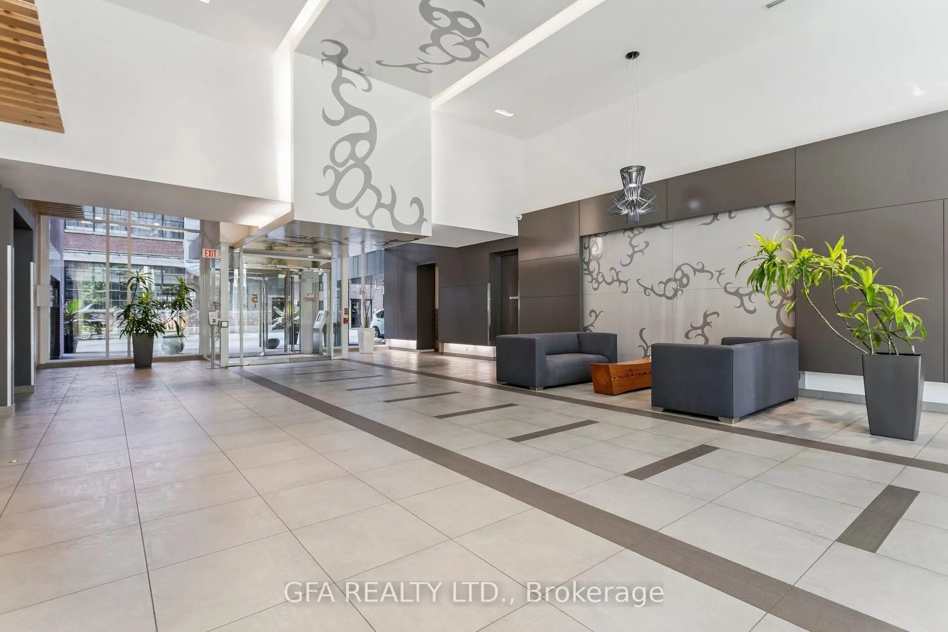 5 Hanna Avenue, #438