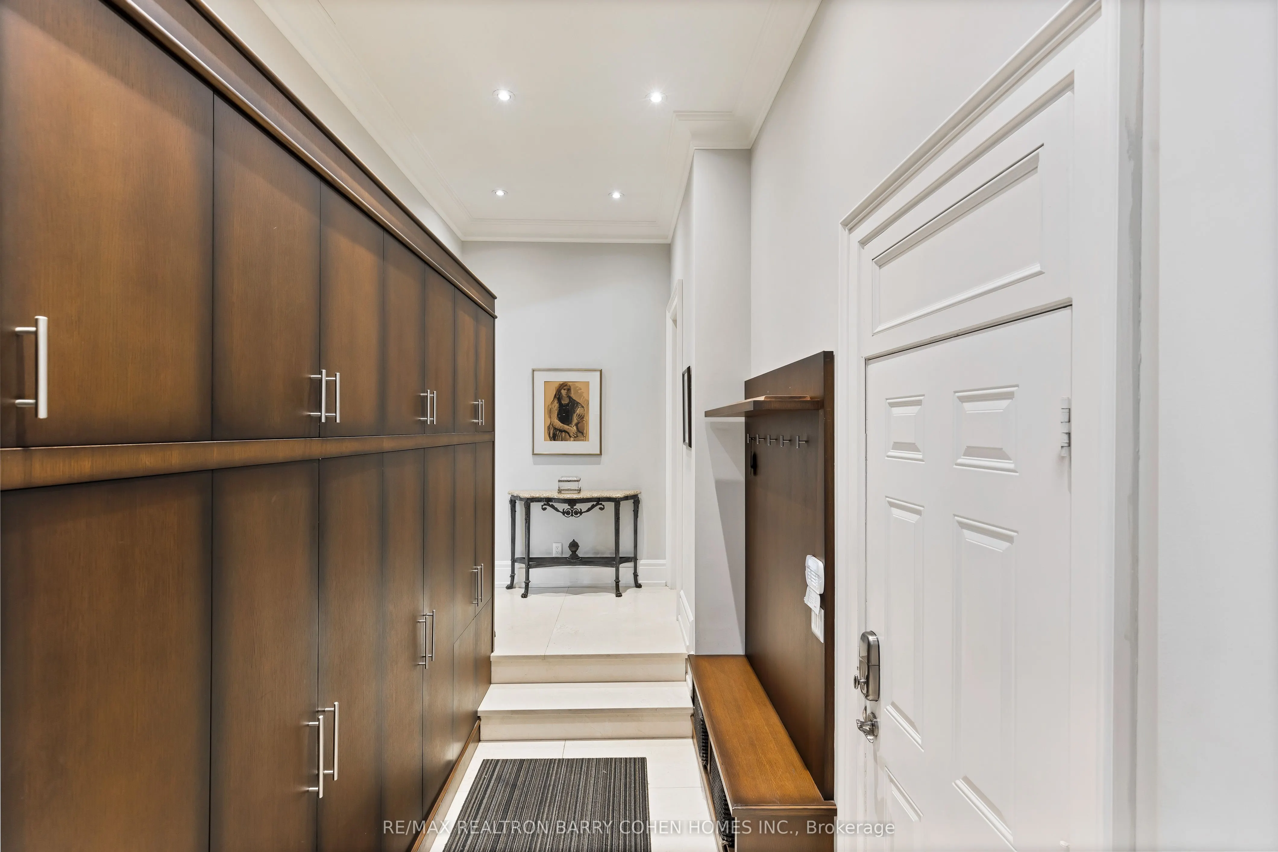 76 Arjay Crescent
