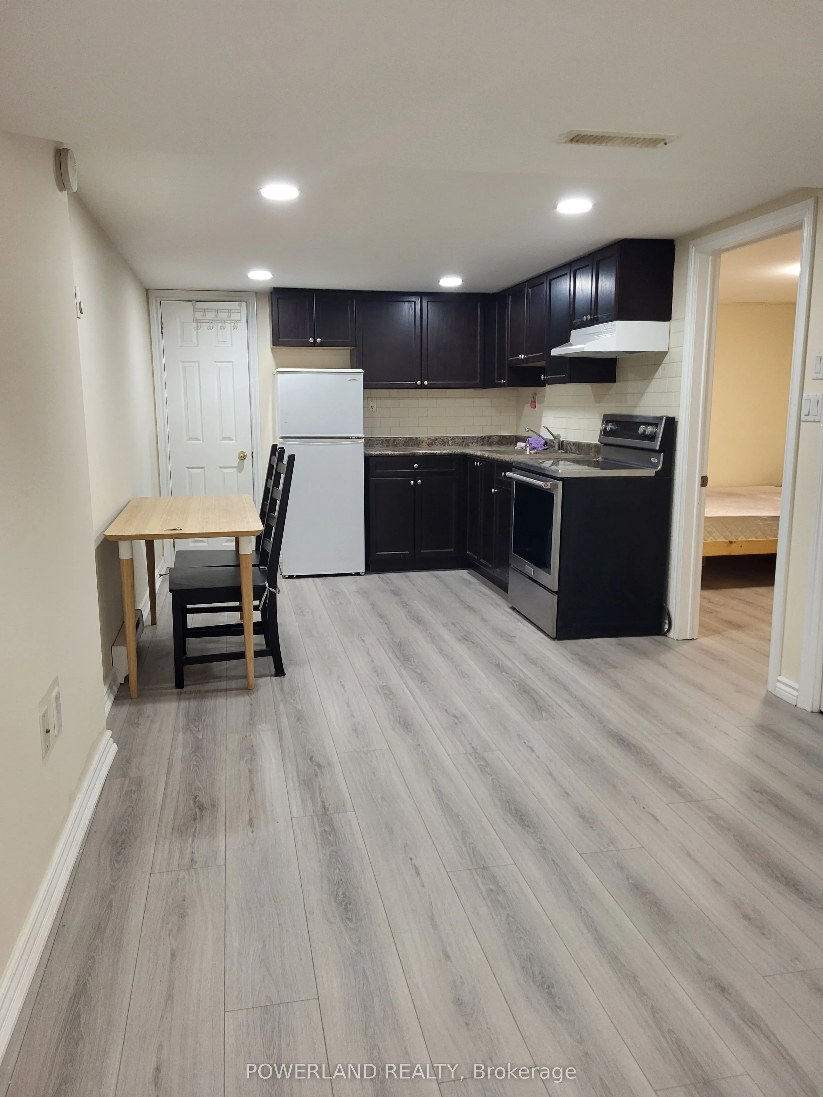 46 Transwell Avenue, #Unit C