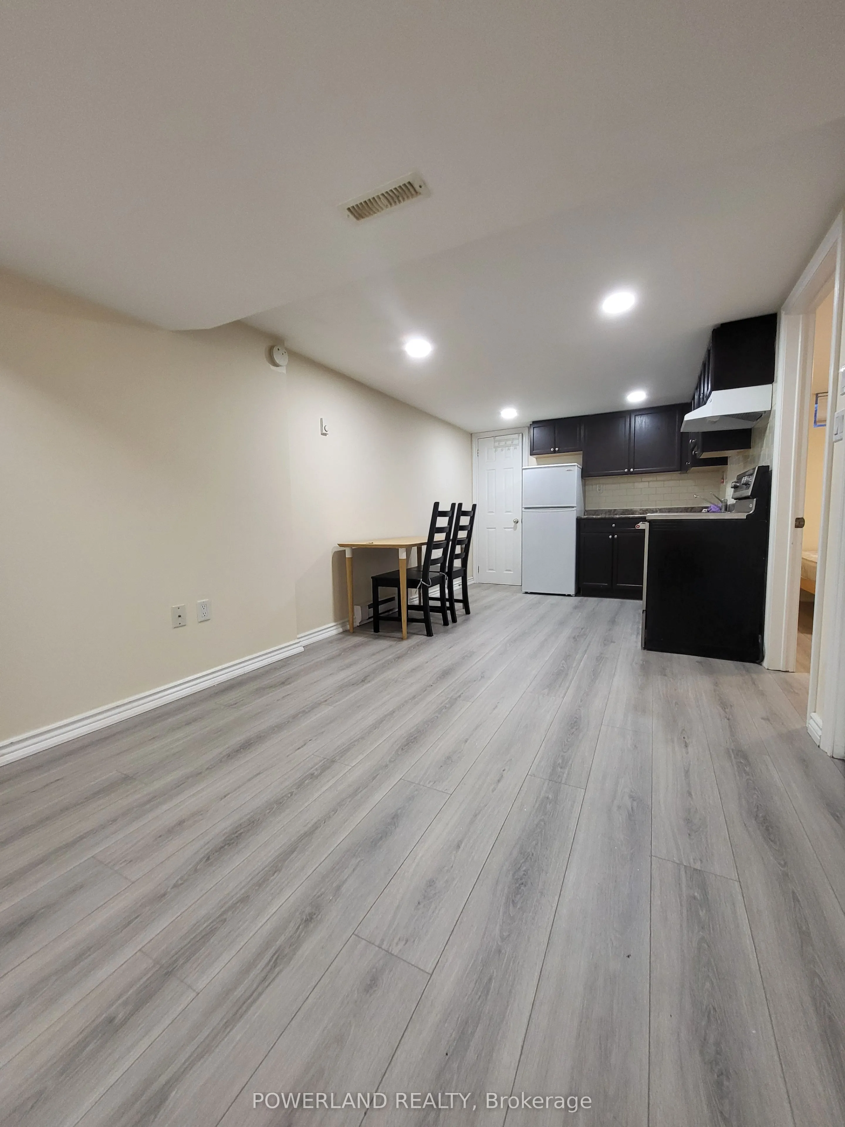 46 Transwell Avenue, #Unit C