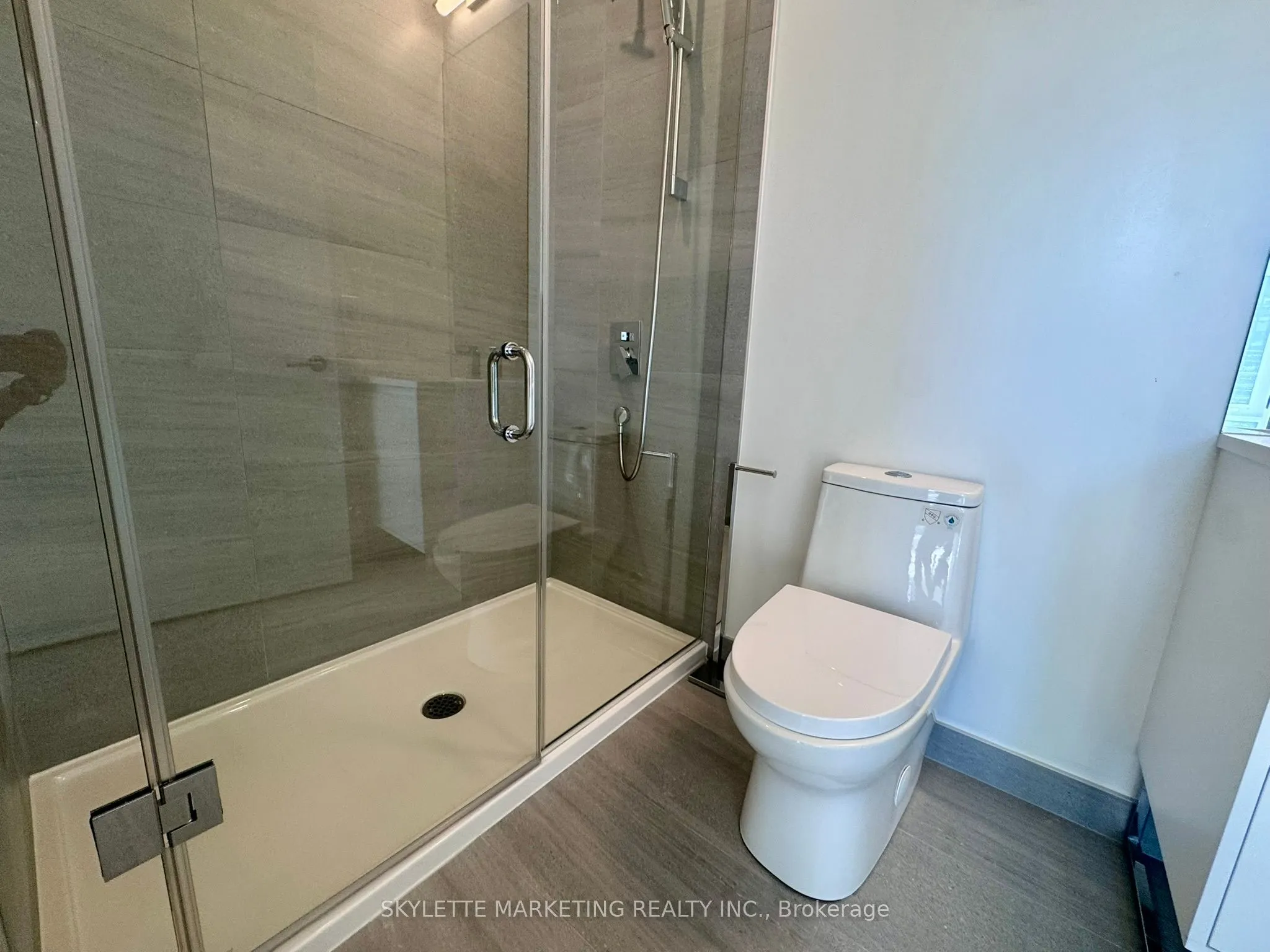 1 Kyle Lowry Road, #118