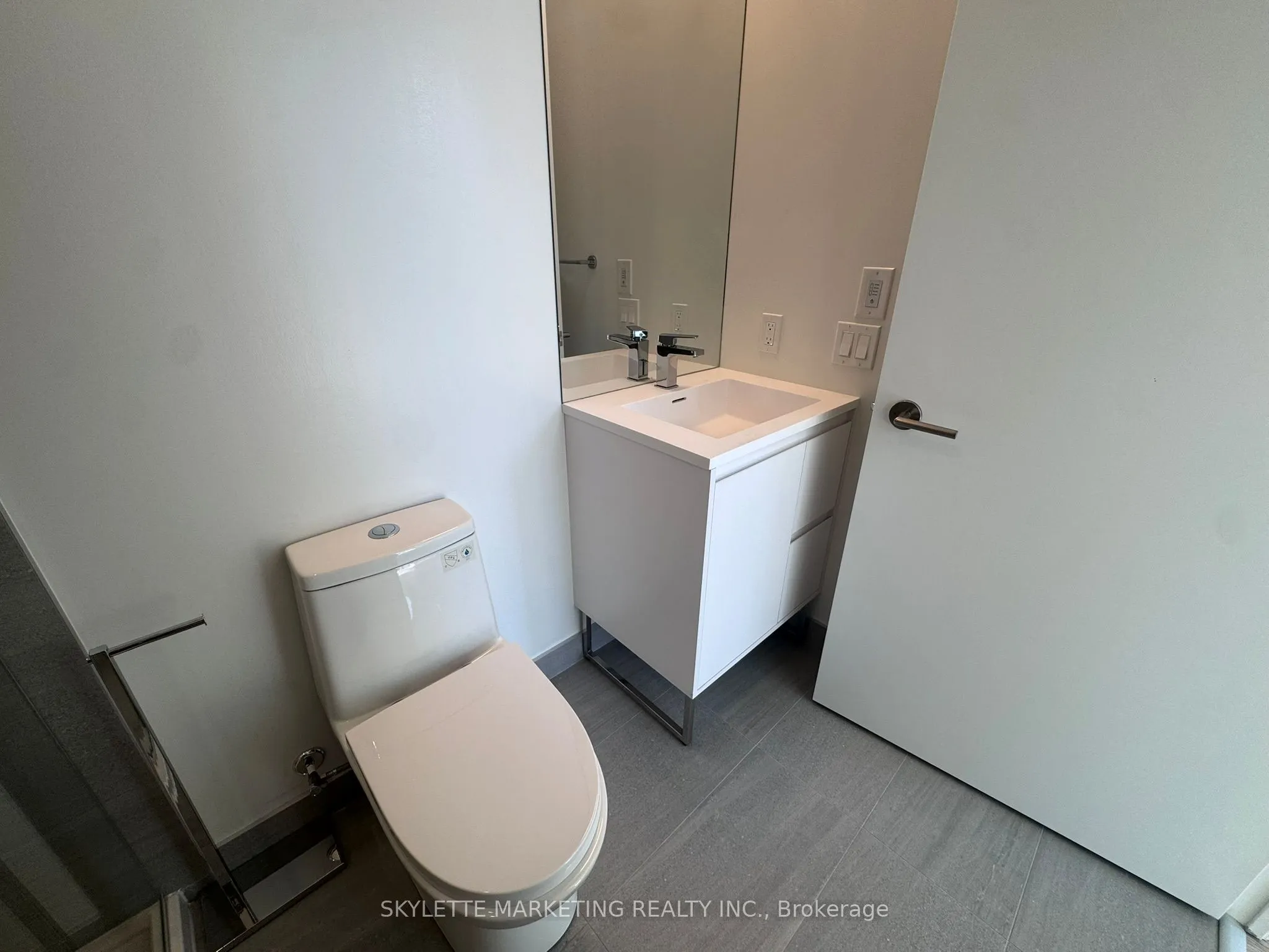 1 Kyle Lowry Road, #118