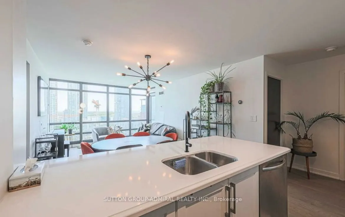 397 Front Street W, #1911