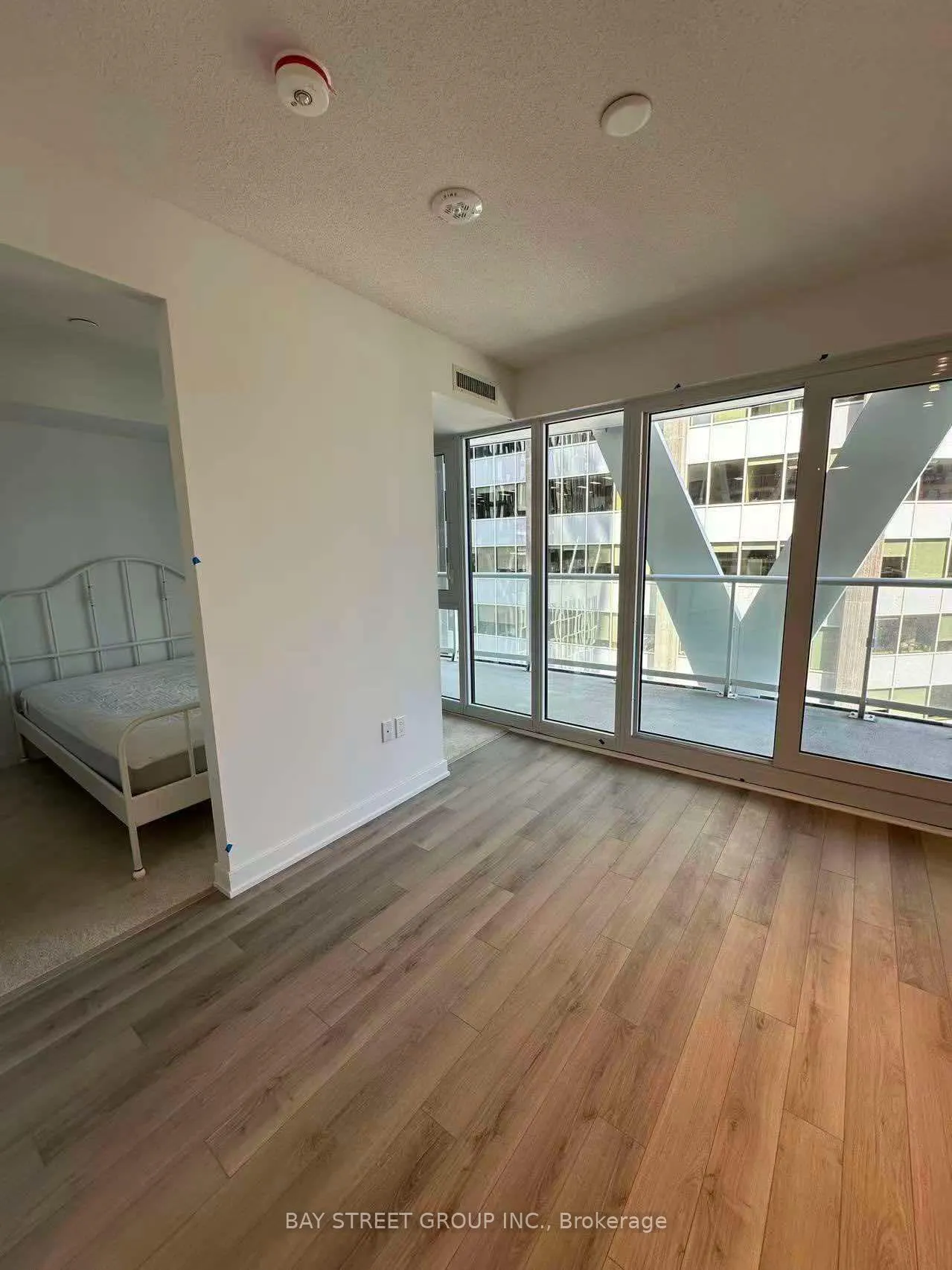 230 Simcoe Street, #1329