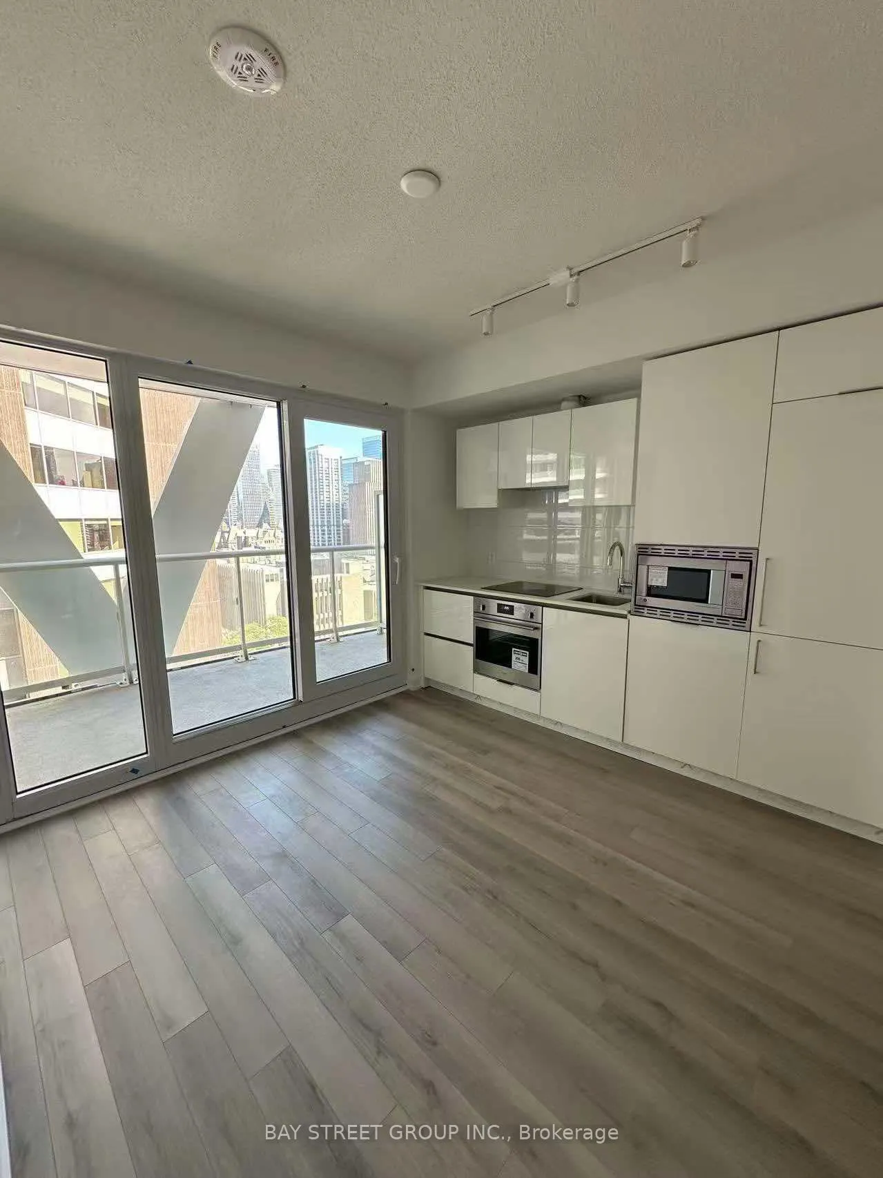 230 Simcoe Street, #1329
